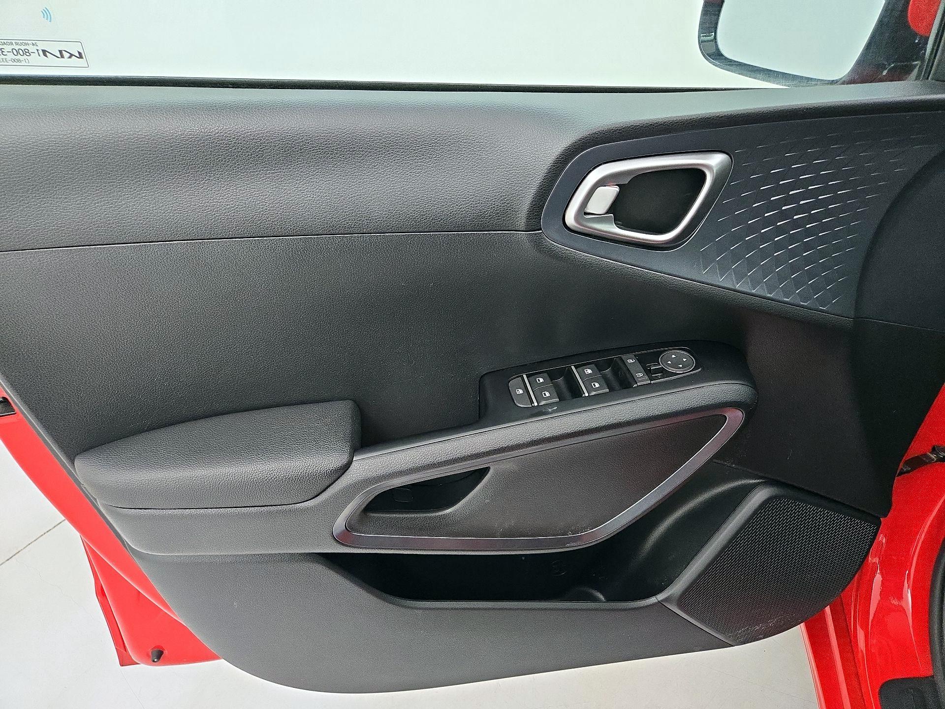 Thumbnail: 2022 Kia Soul - 12