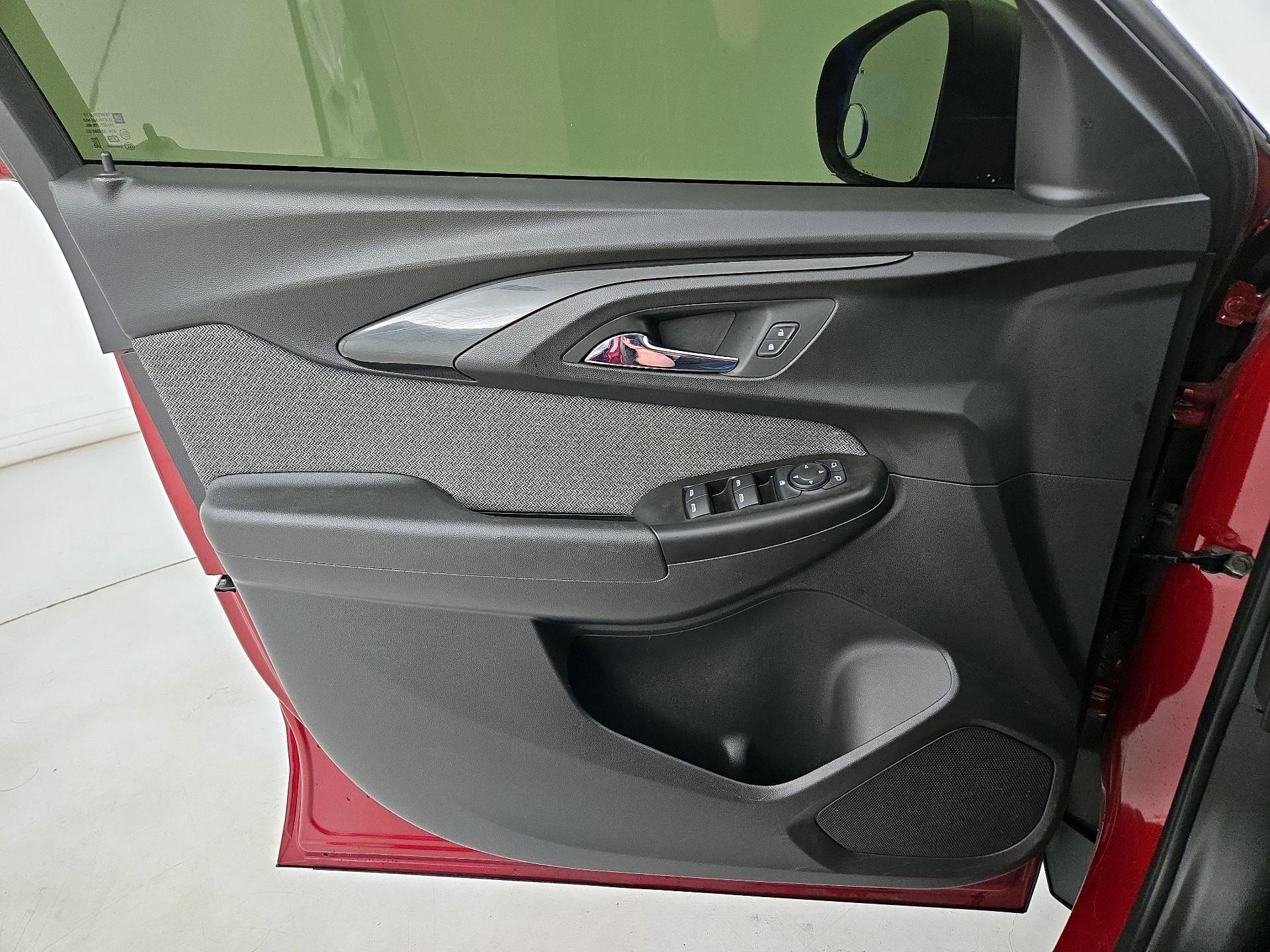 Thumbnail: 2021 Chevrolet TrailBlazer - 12