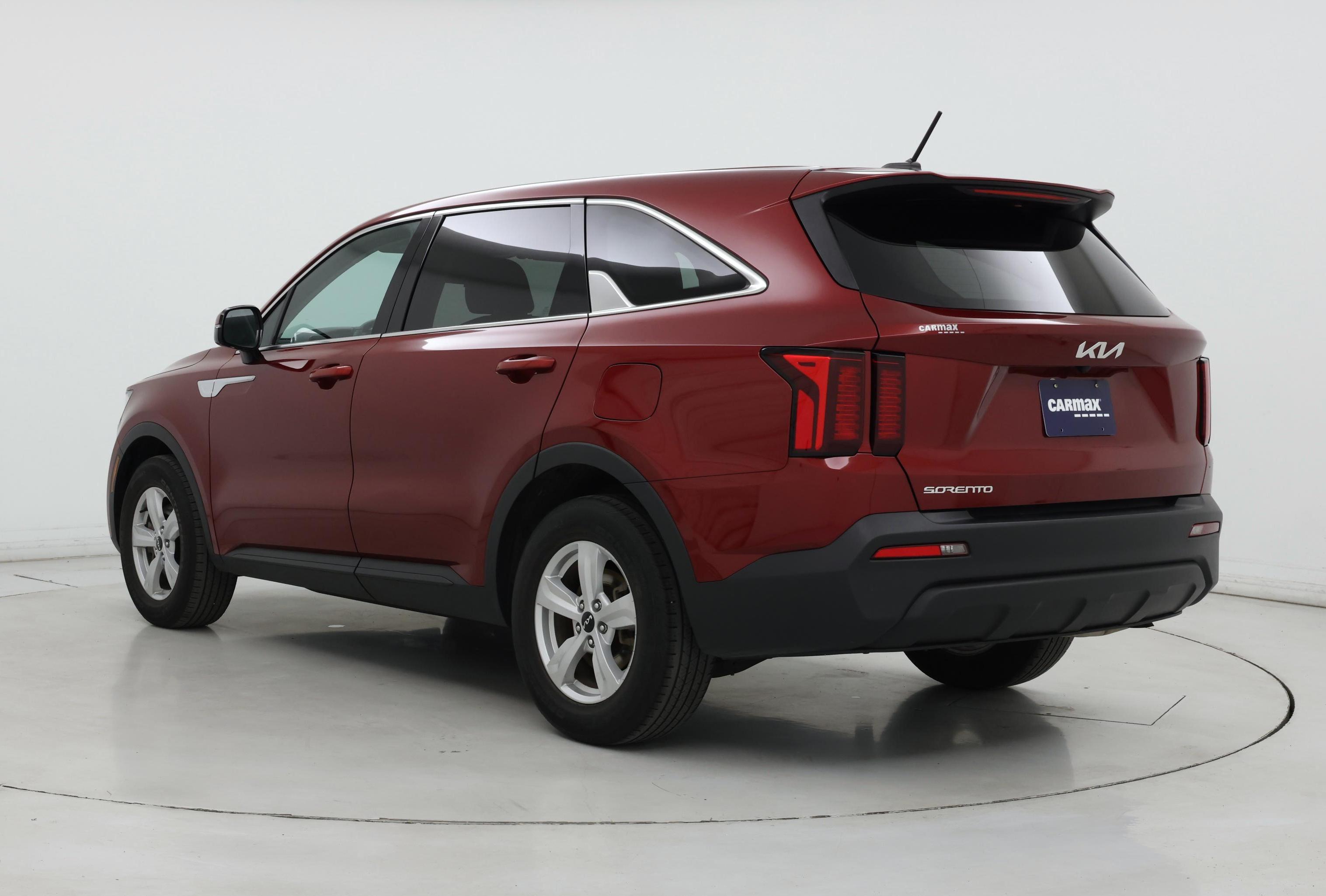 Thumbnail: 2023 Kia Sorento - 2