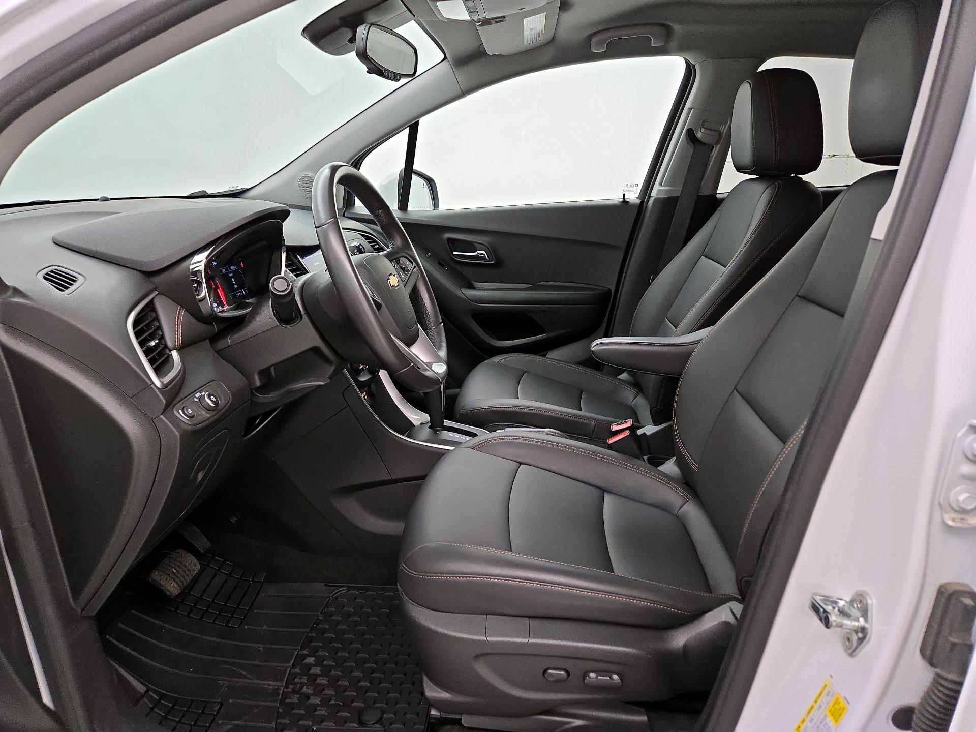 Thumbnail: 2022 Chevrolet Trax - 11