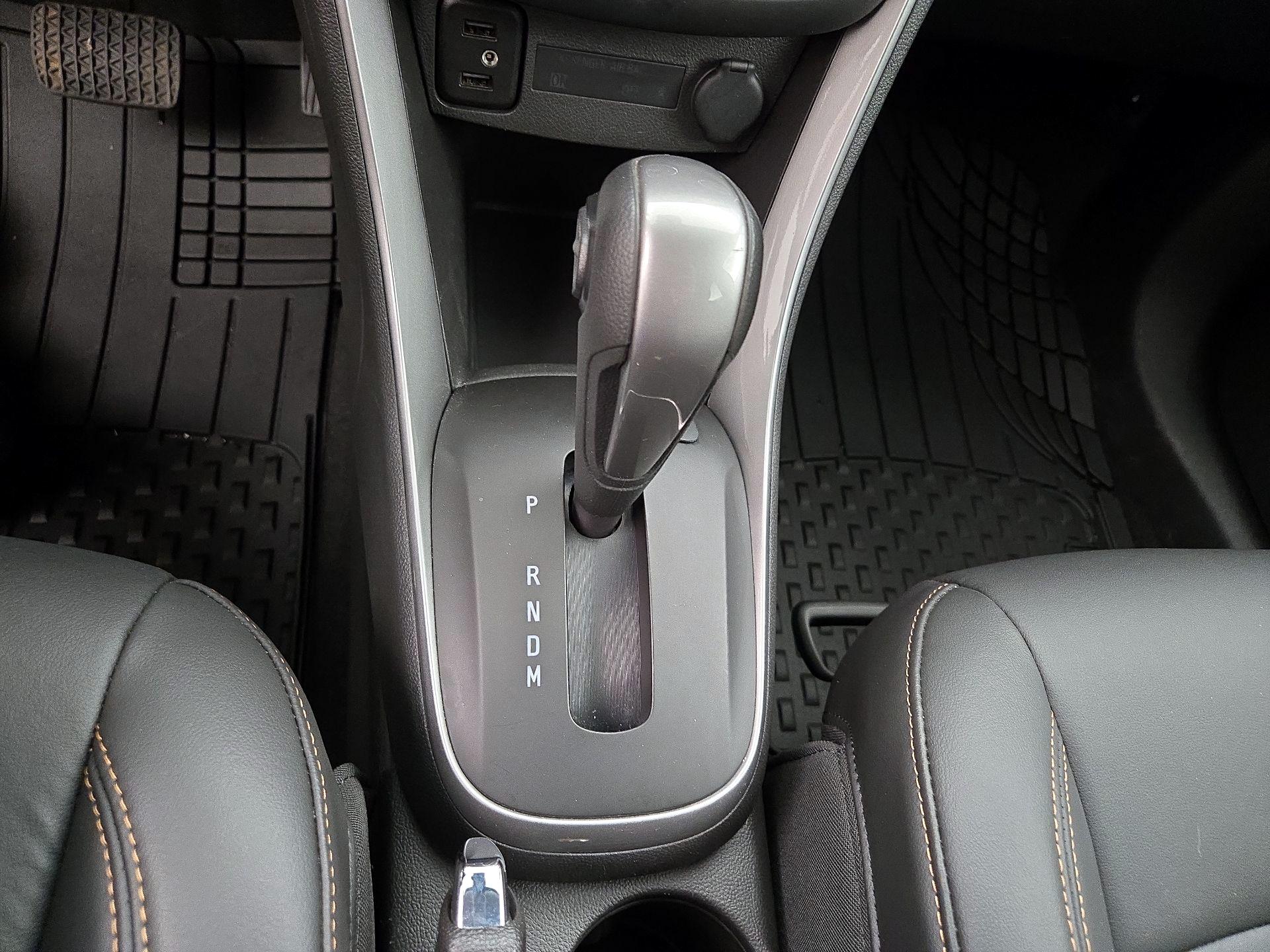 Thumbnail: 2022 Chevrolet Trax - 17