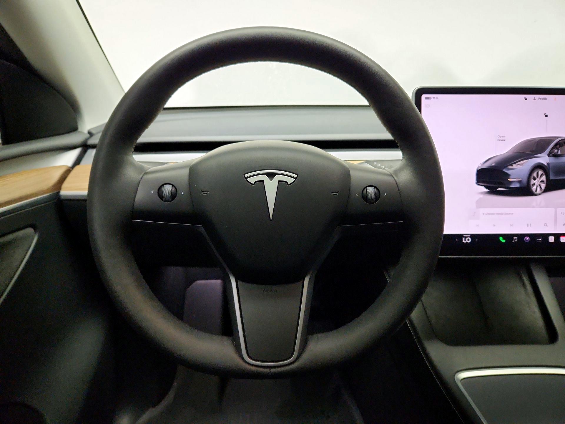 Thumbnail: 2024 Tesla Model Y - 10