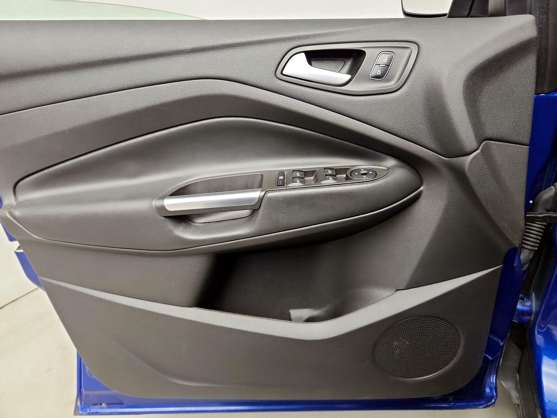 Thumbnail: 2018 Ford Escape - 12