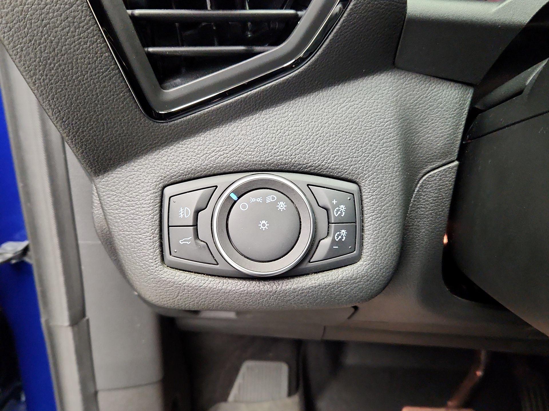 Thumbnail: 2018 Ford Escape - 13