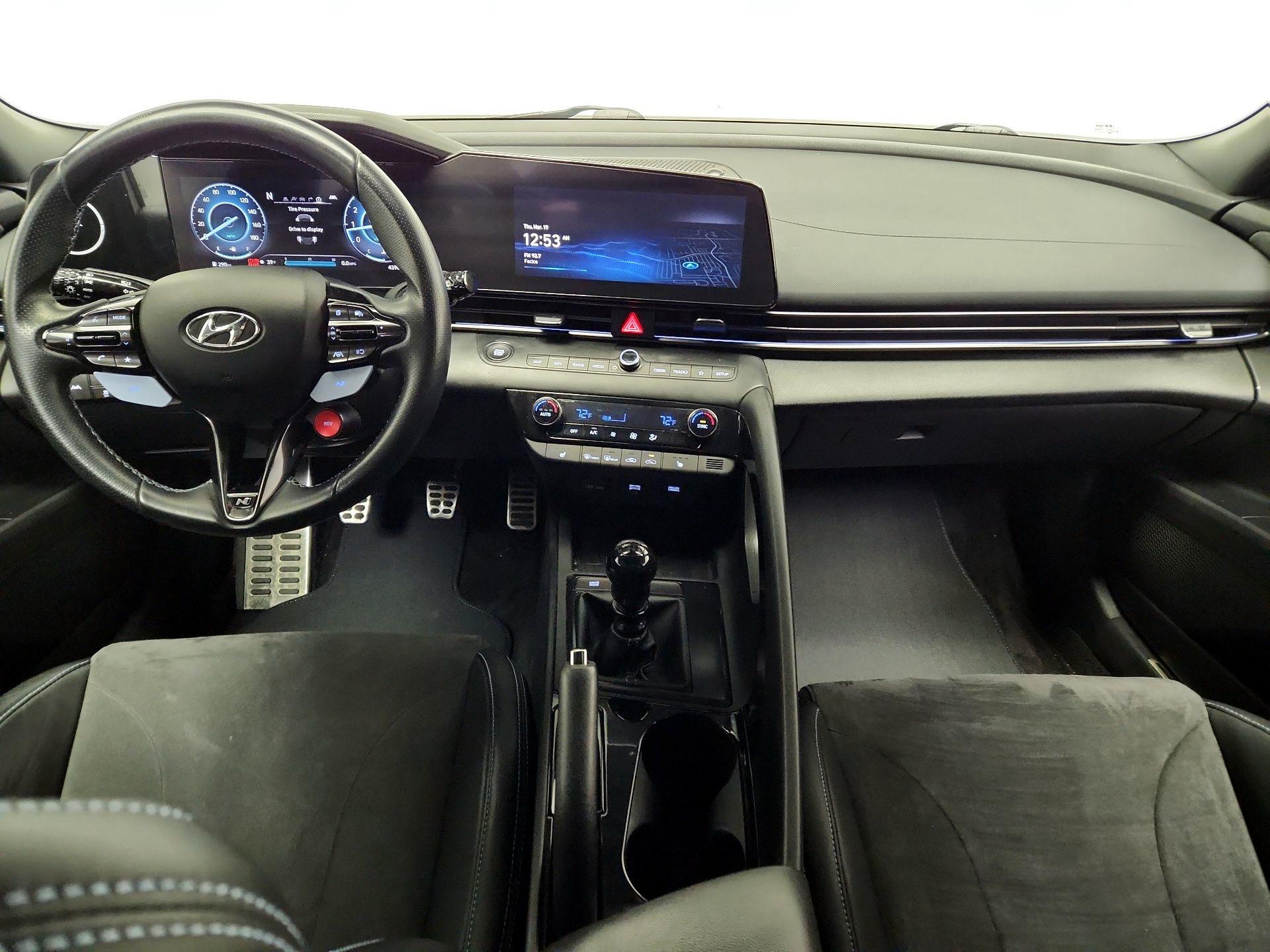 Thumbnail: 2022 Hyundai Elantra - 9