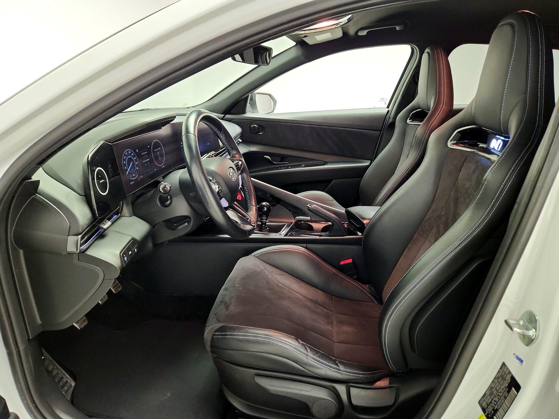 Thumbnail: 2022 Hyundai Elantra - 11