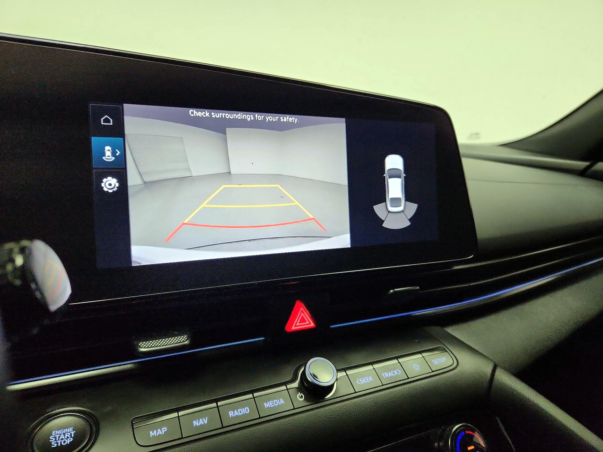 Thumbnail: 2022 Hyundai Elantra - 15