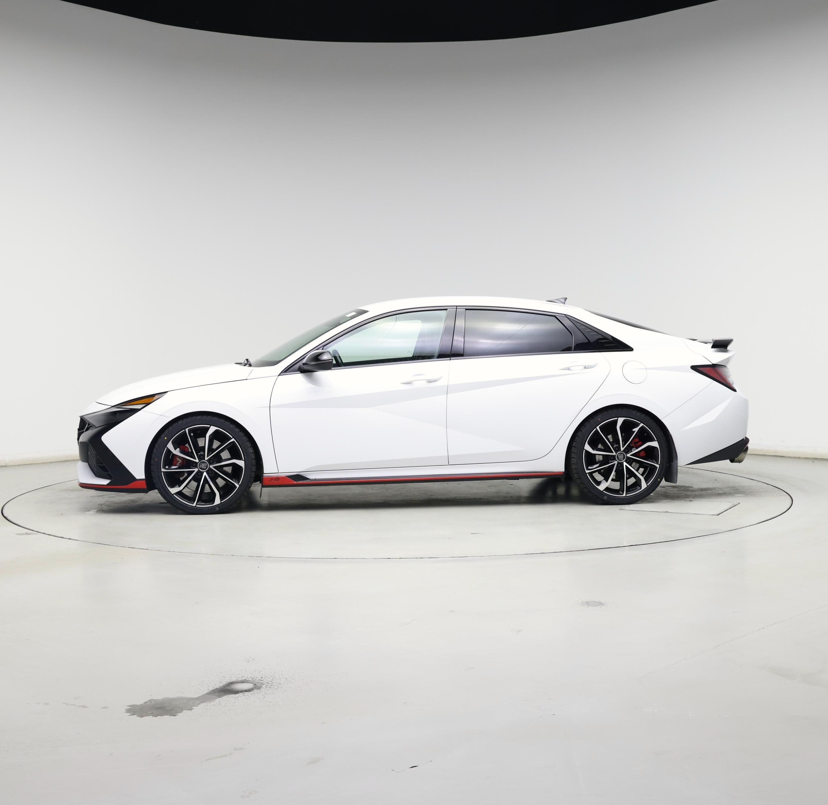 Thumbnail: 2022 Hyundai Elantra - 3