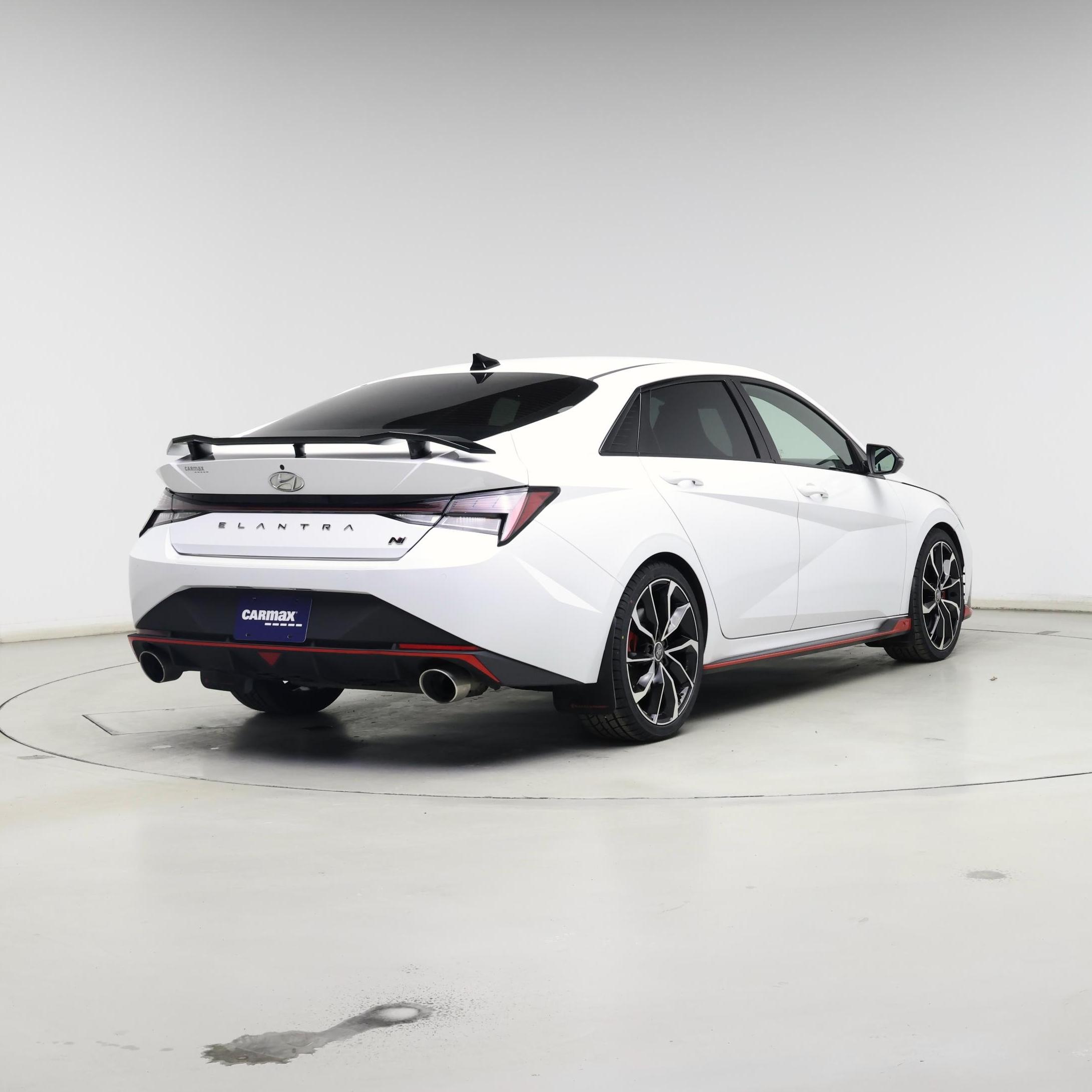 Thumbnail: 2022 Hyundai Elantra - 8