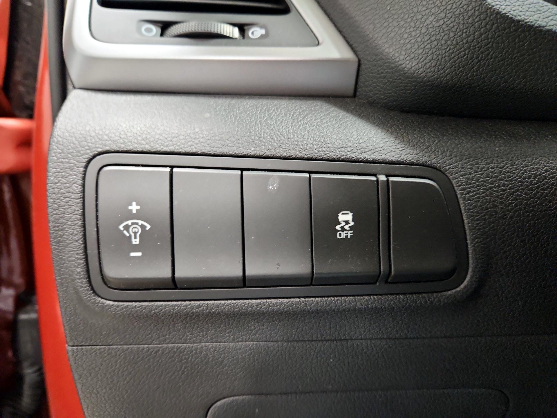 Thumbnail: 2018 Hyundai Tucson - 13