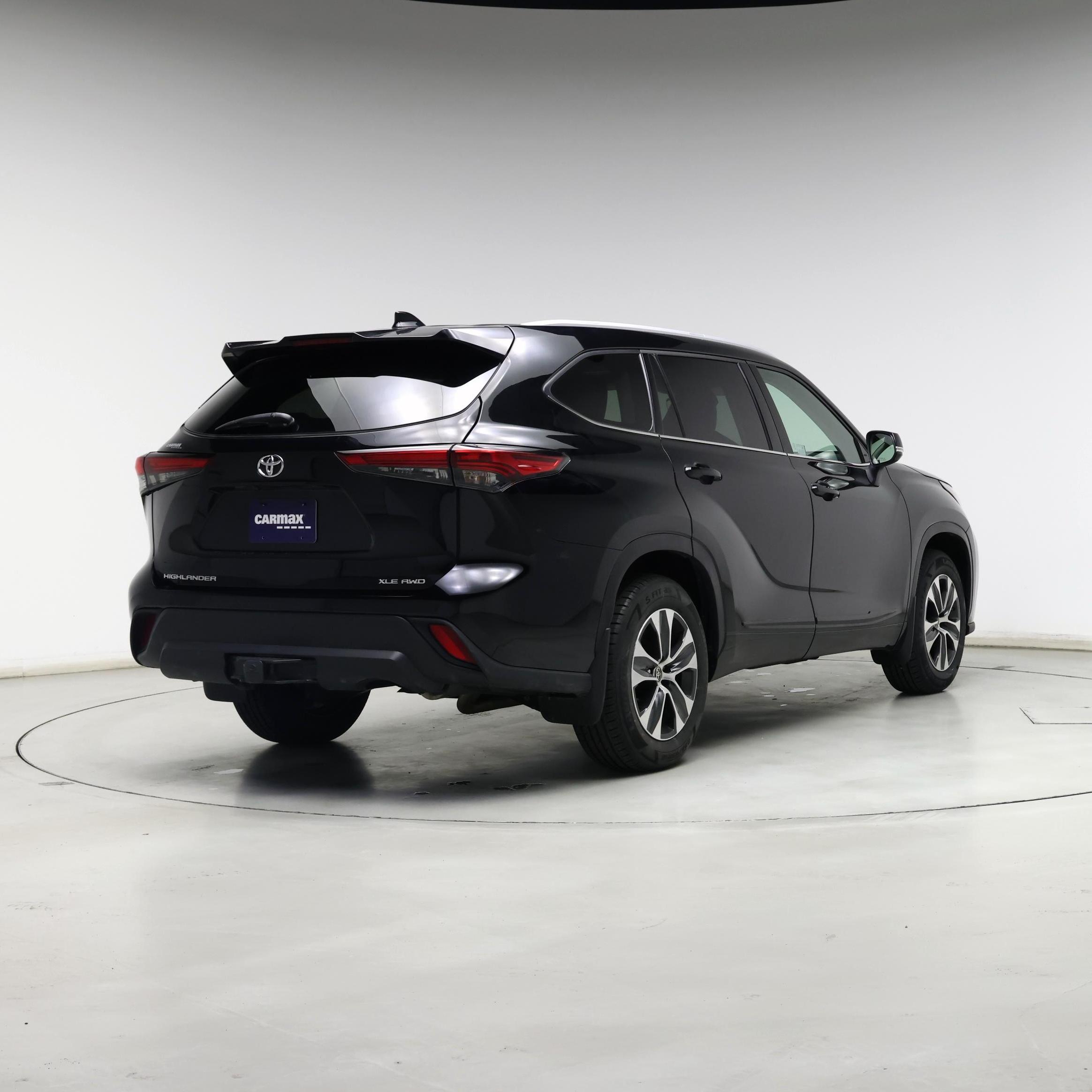 Thumbnail: 2022 Toyota Highlander - 8