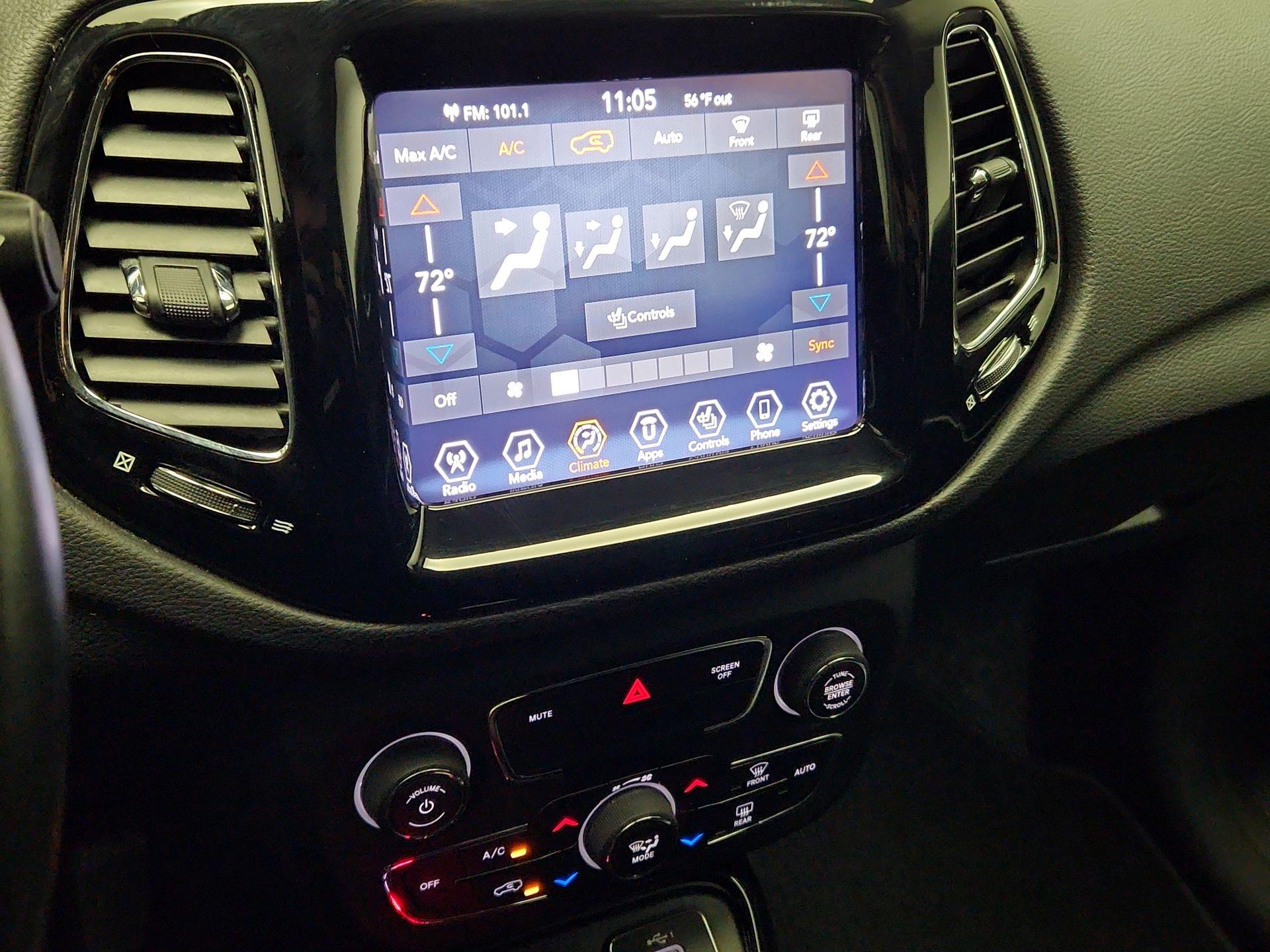 Thumbnail: 2019 Jeep Compass - 16
