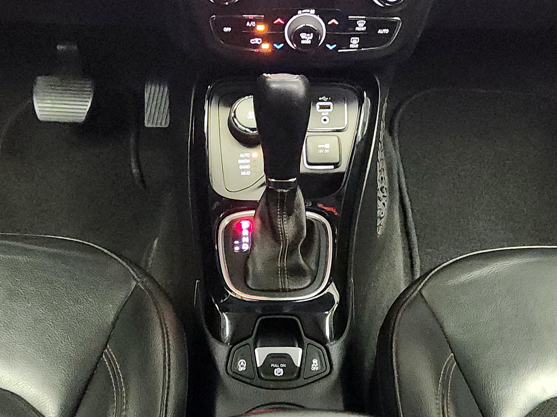 Thumbnail: 2019 Jeep Compass - 17