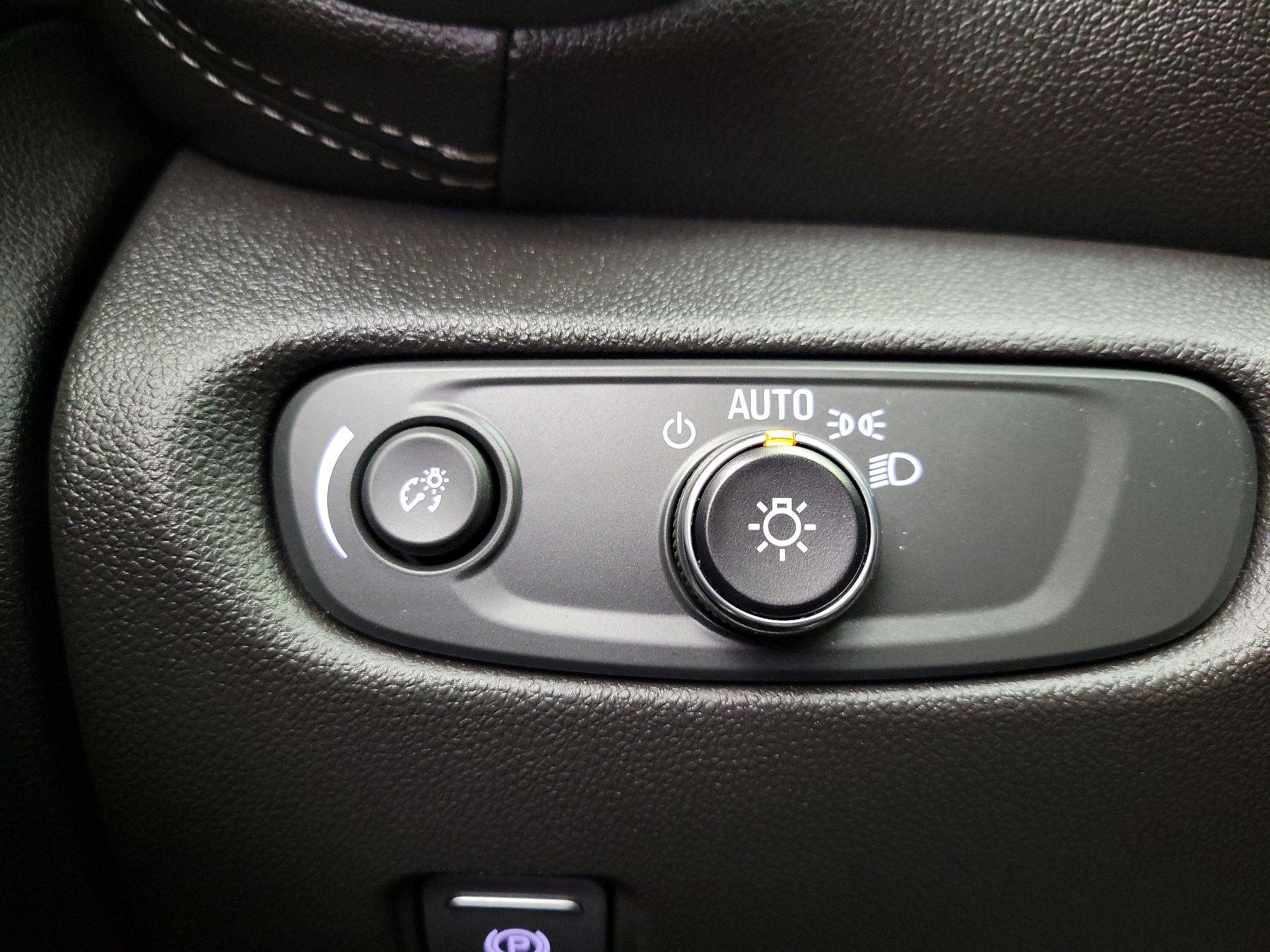 Thumbnail: 2023 Chevrolet Blazer - 13