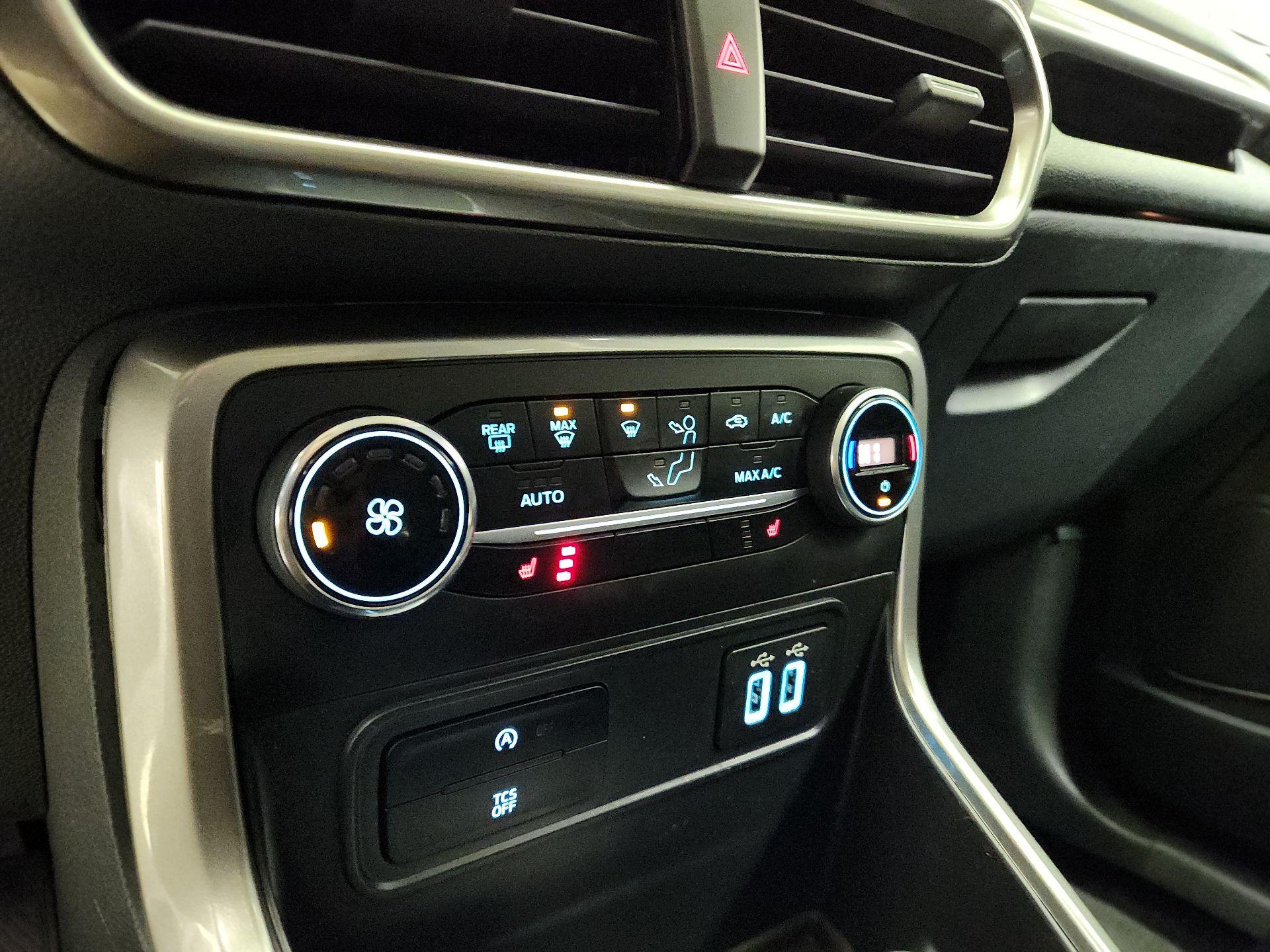 Thumbnail: 2020 Ford EcoSport - 16