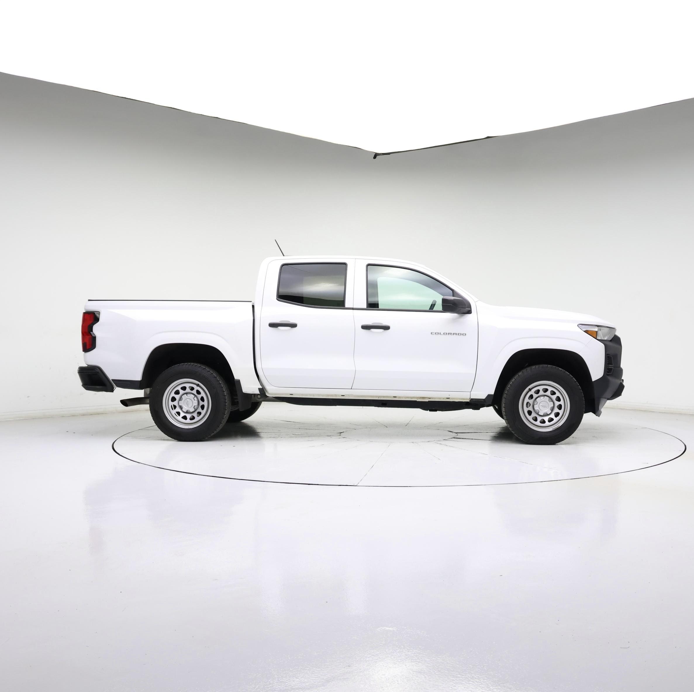 Thumbnail: 2023 Chevrolet Colorado - 7