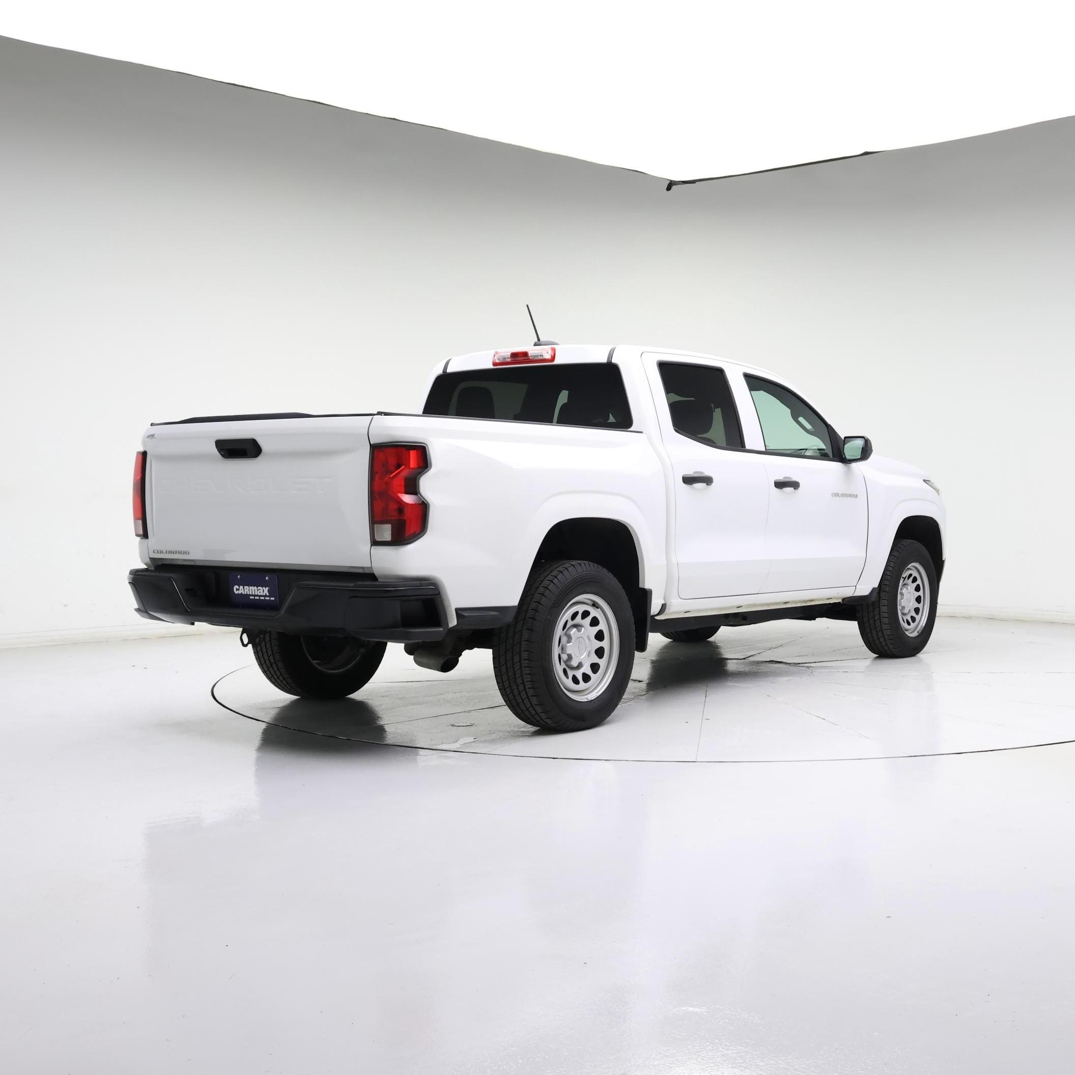 Thumbnail: 2023 Chevrolet Colorado - 8