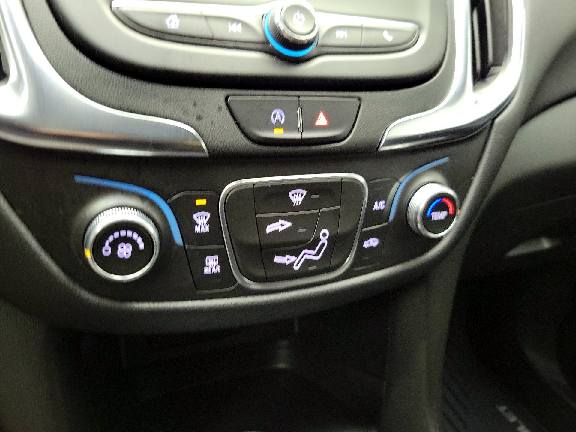 Thumbnail: 2022 Chevrolet Equinox - 16