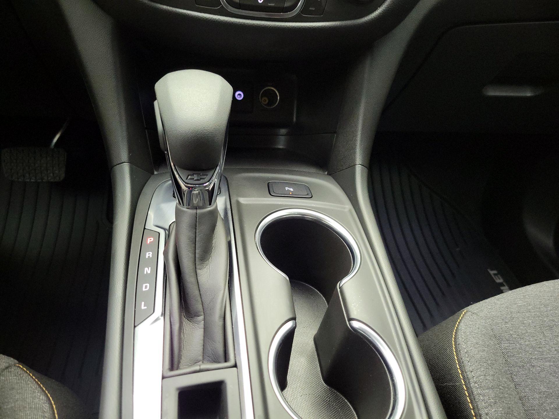 Thumbnail: 2022 Chevrolet Equinox - 17