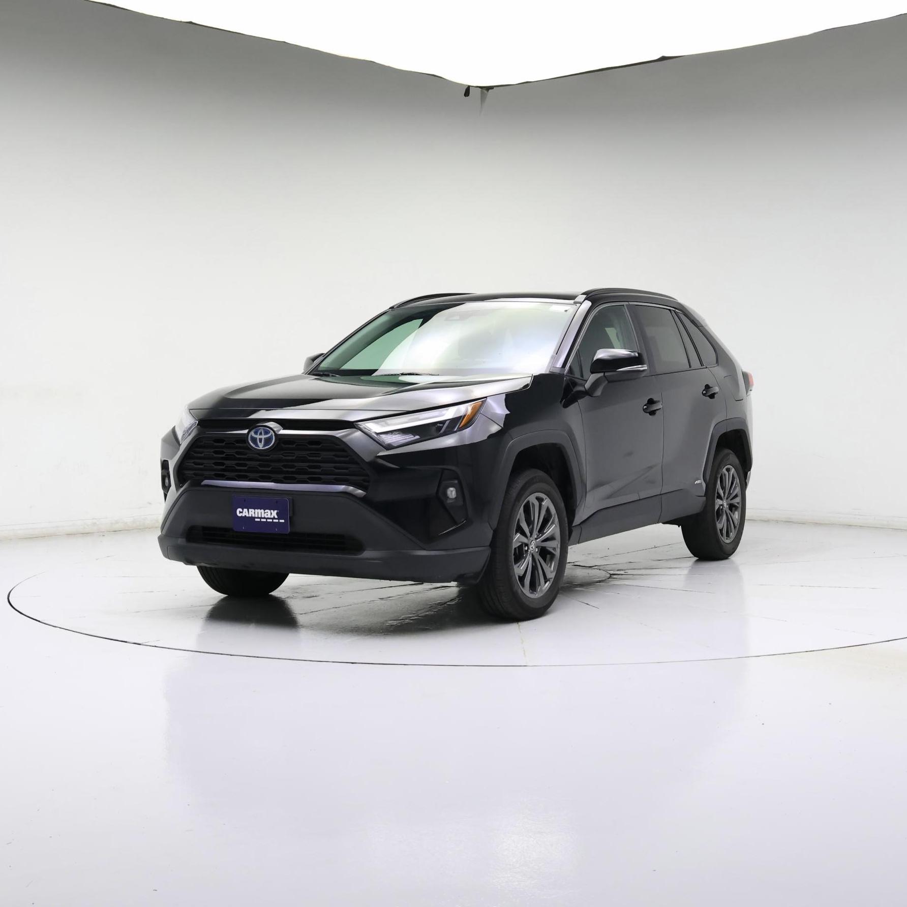 Thumbnail: 2022 Toyota RAV4 - 4