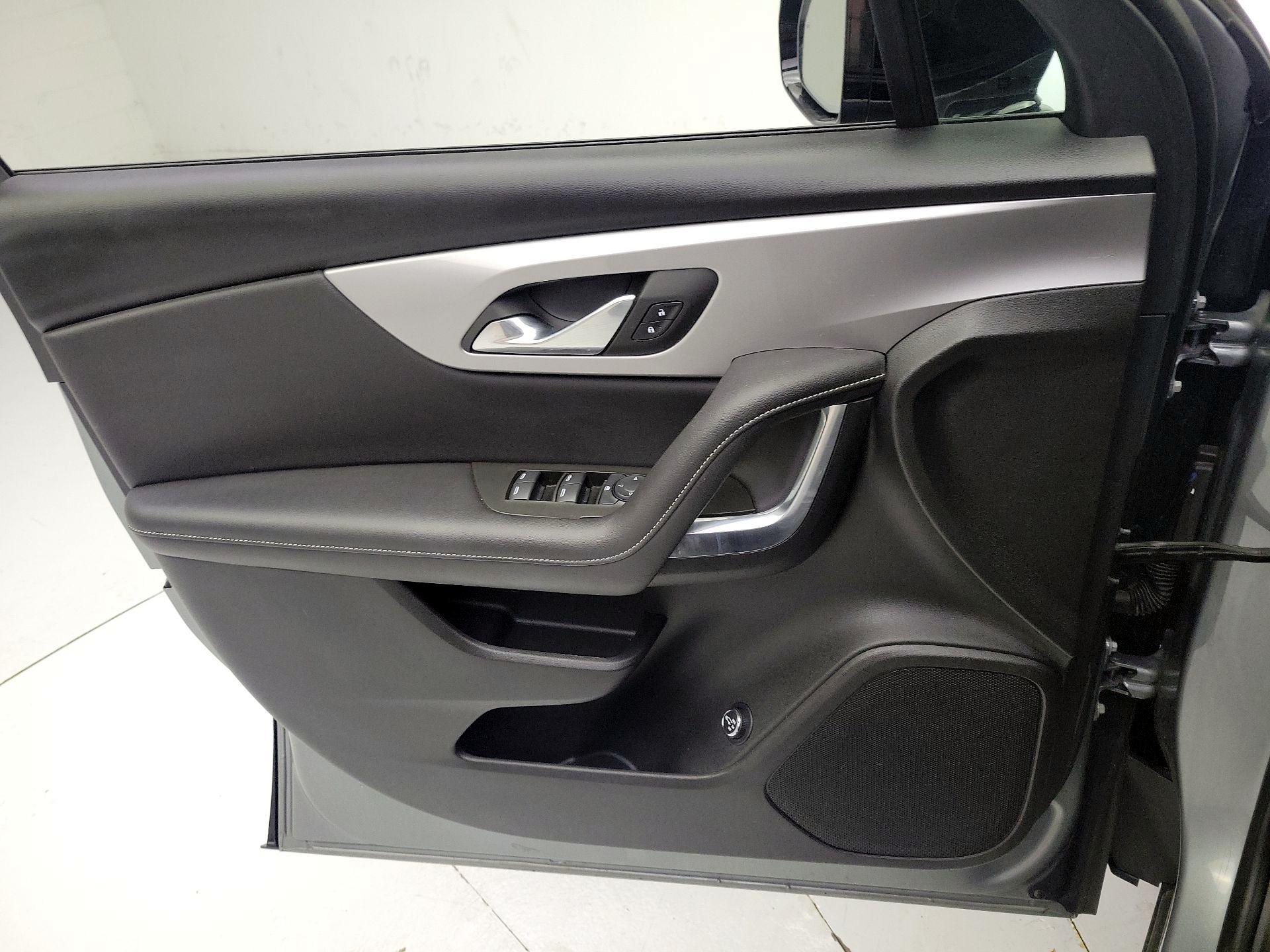 Thumbnail: 2023 Chevrolet Blazer - 12