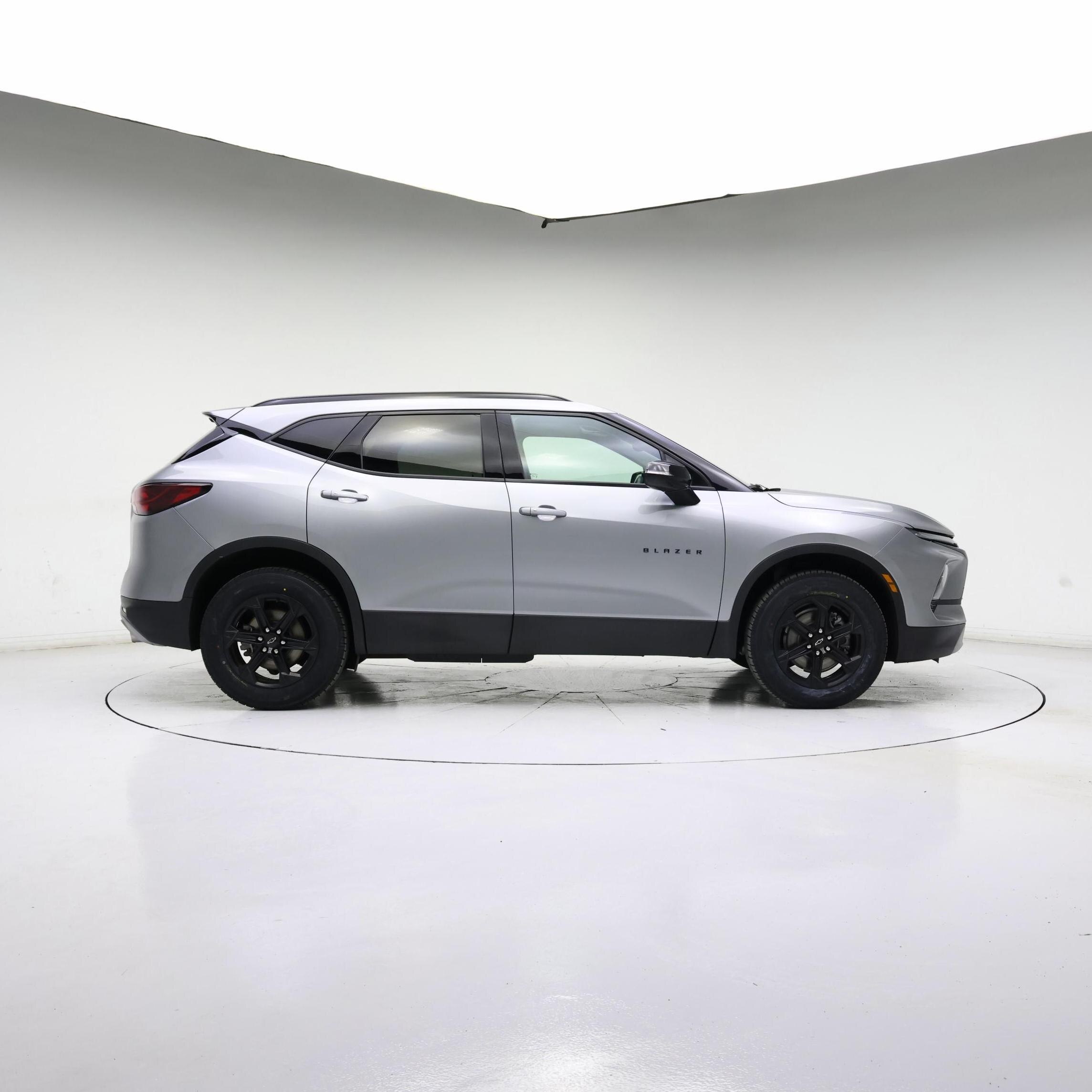 Thumbnail: 2023 Chevrolet Blazer - 7