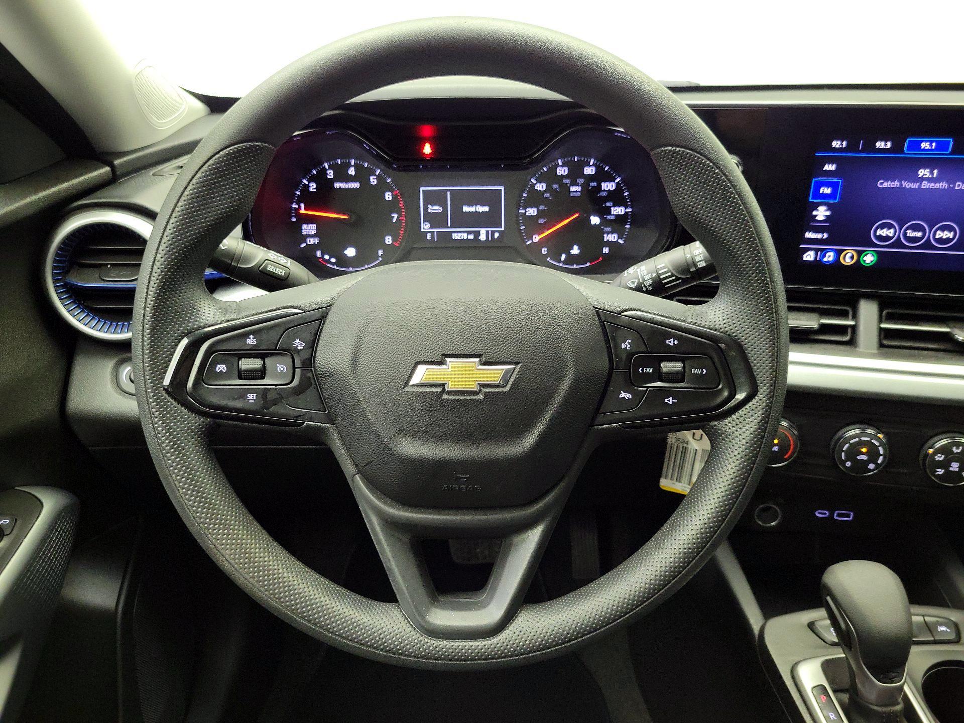 Thumbnail: 2024 Chevrolet Trax - 10