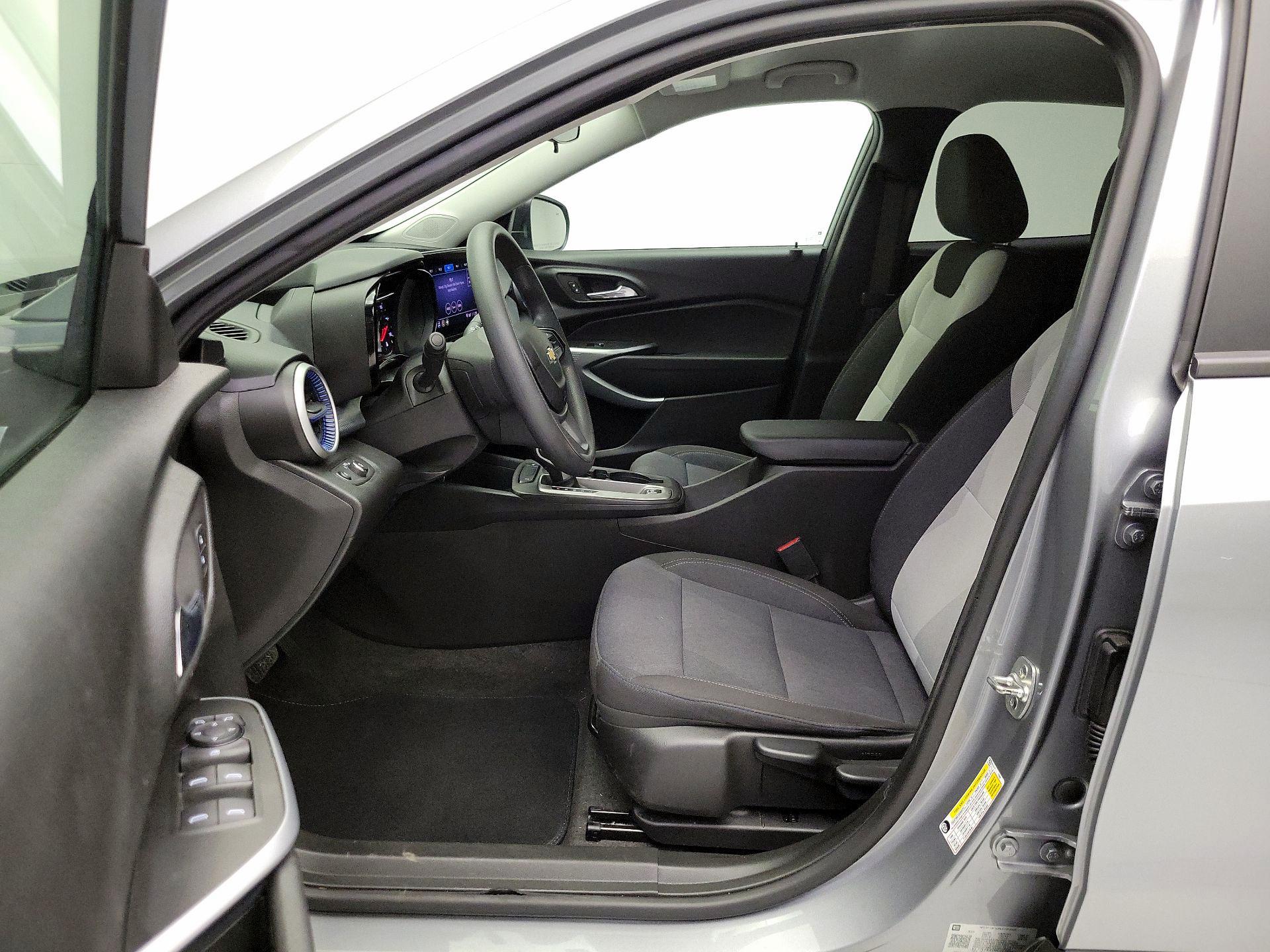 Thumbnail: 2024 Chevrolet Trax - 11