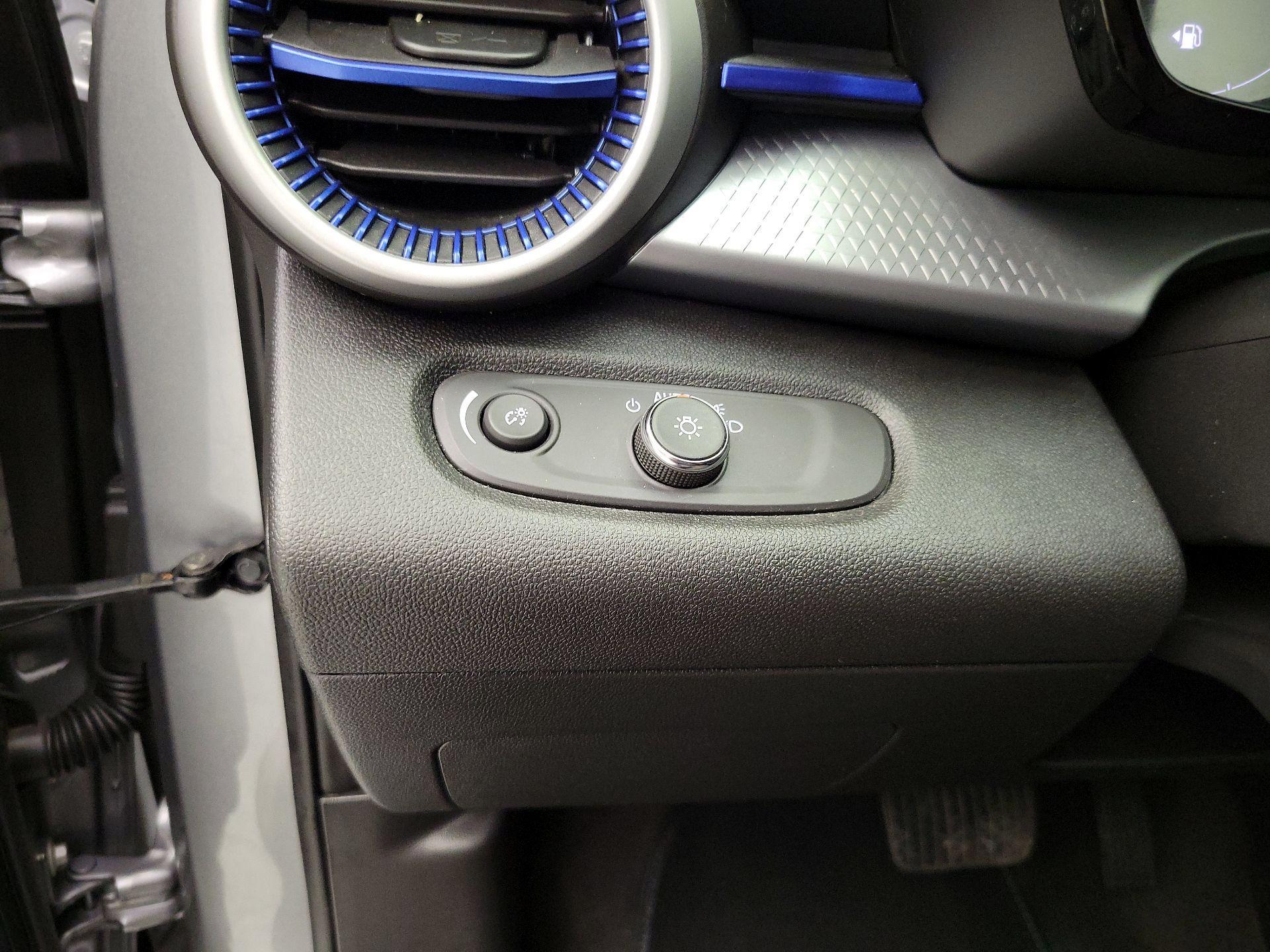 Thumbnail: 2024 Chevrolet Trax - 13