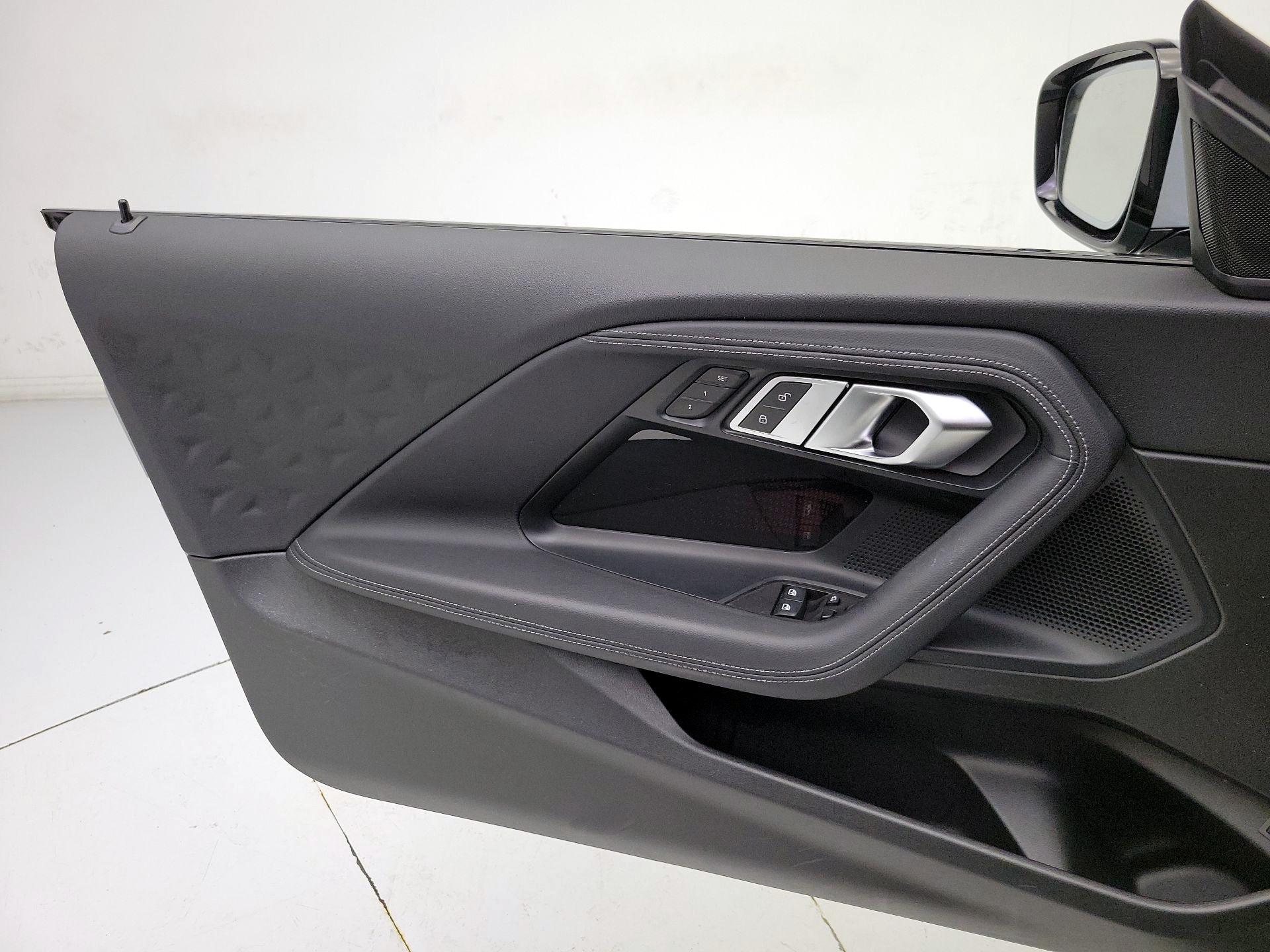 Thumbnail: 2022 BMW 2 Series - 12