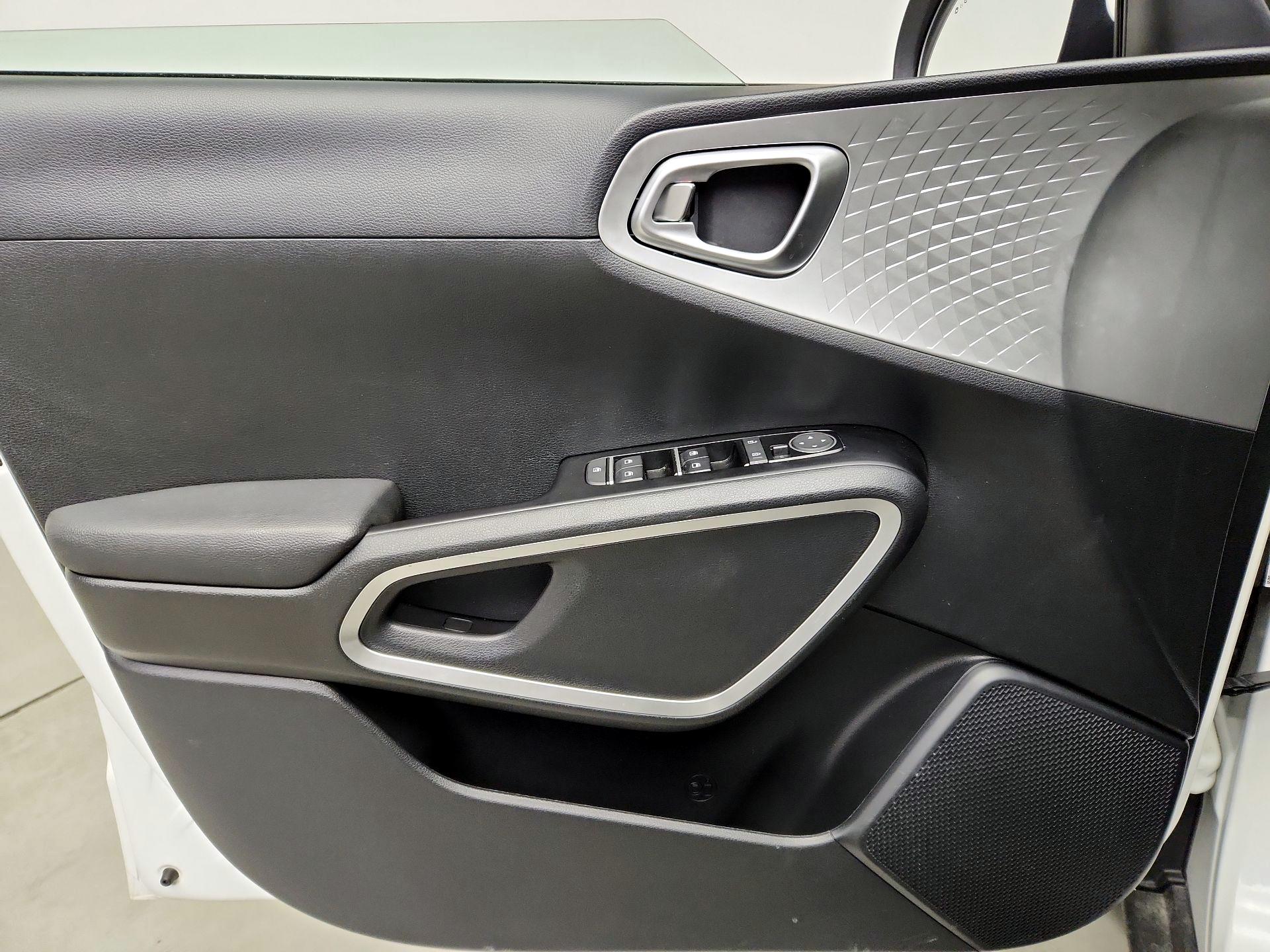 Thumbnail: 2025 Kia Soul - 12