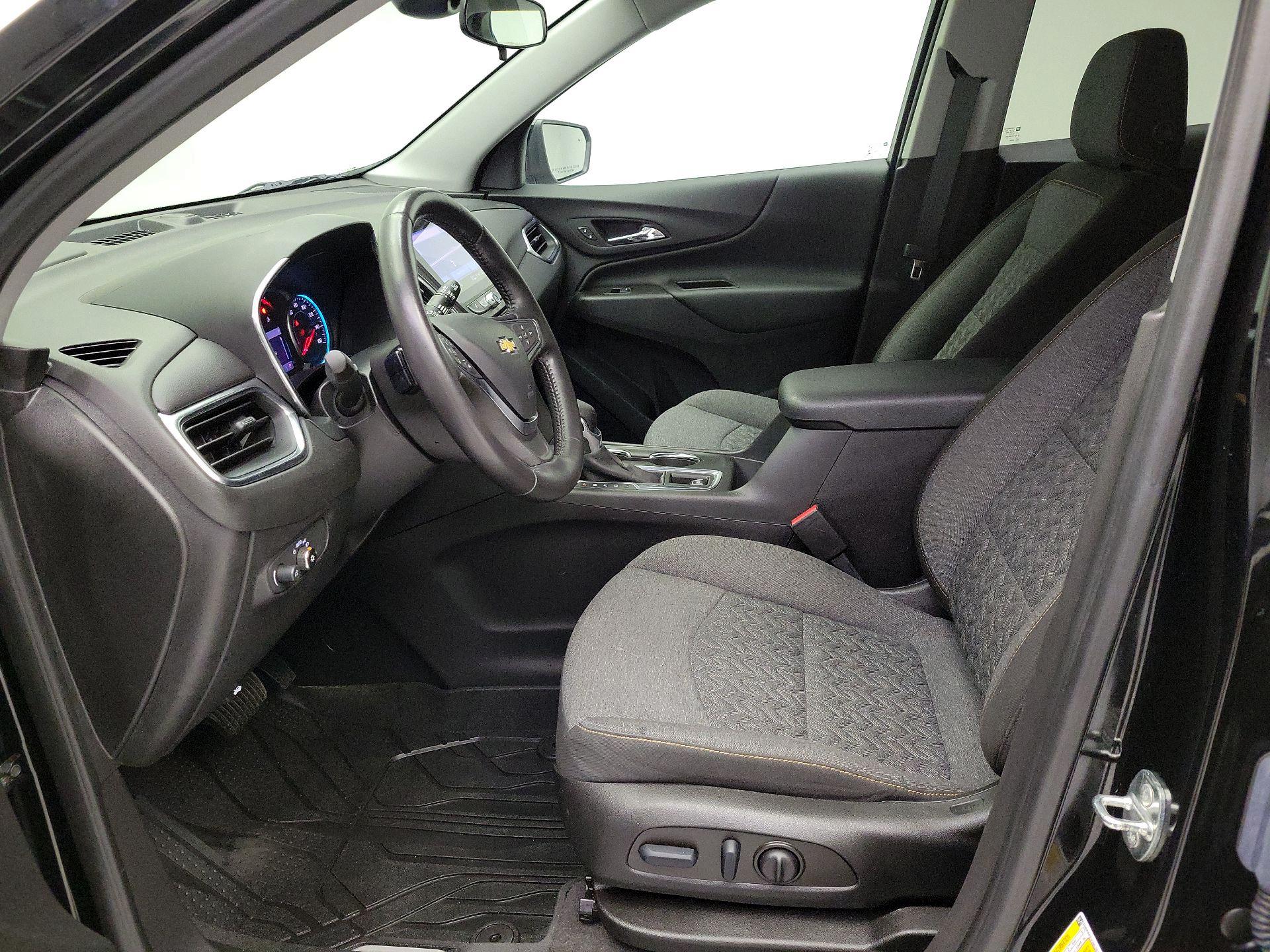 Thumbnail: 2022 Chevrolet Equinox - 11