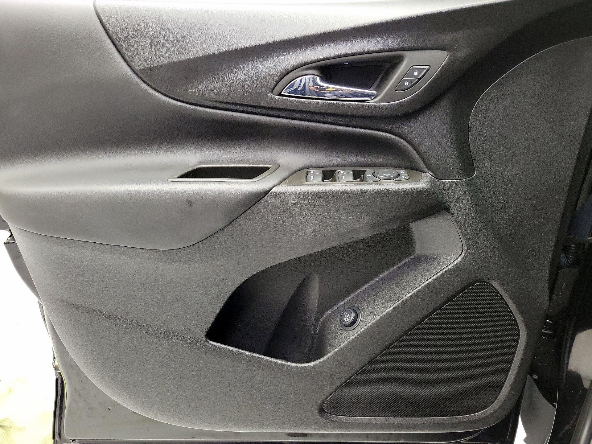 Thumbnail: 2022 Chevrolet Equinox - 12