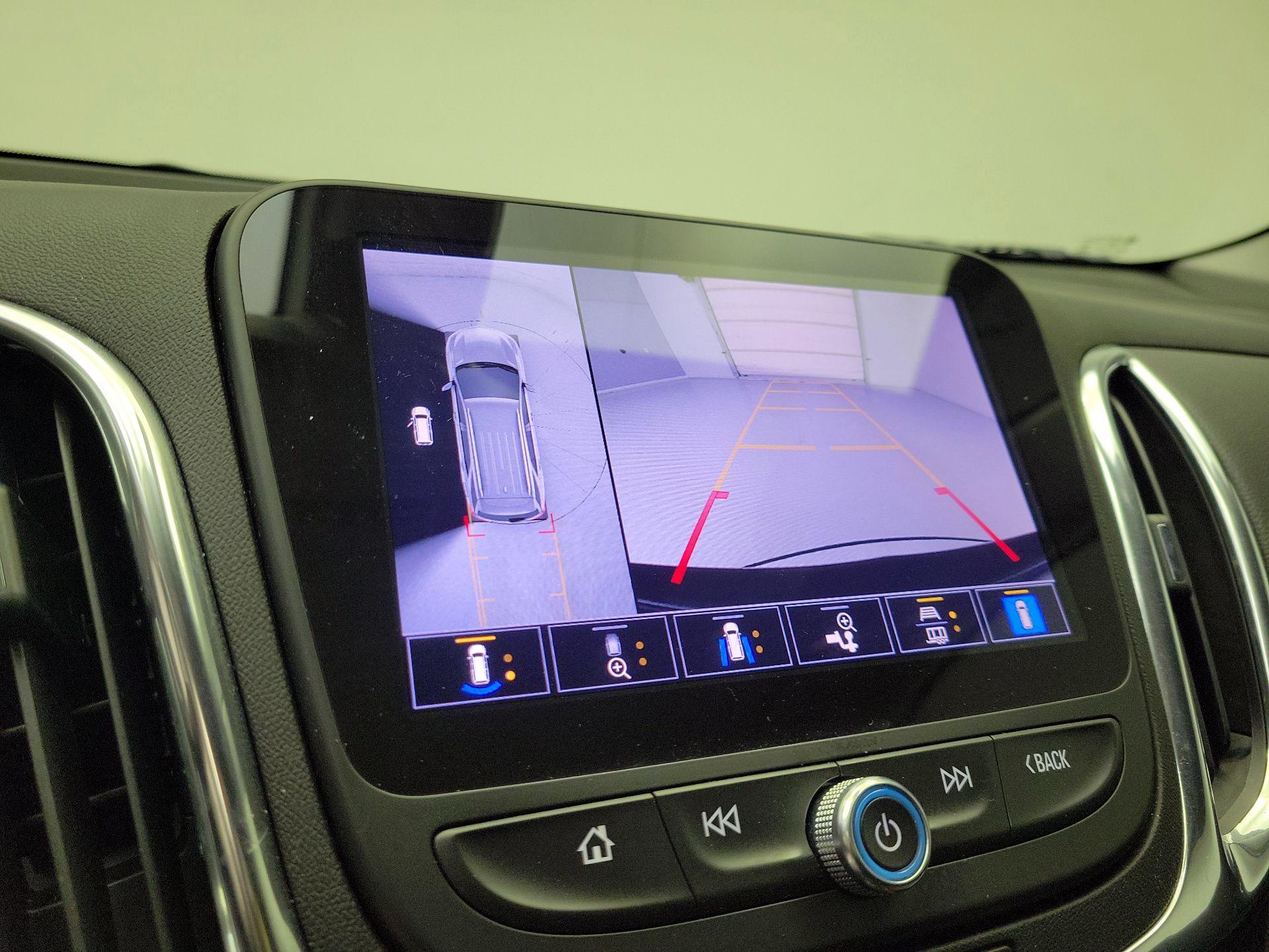 Thumbnail: 2022 Chevrolet Equinox - 15