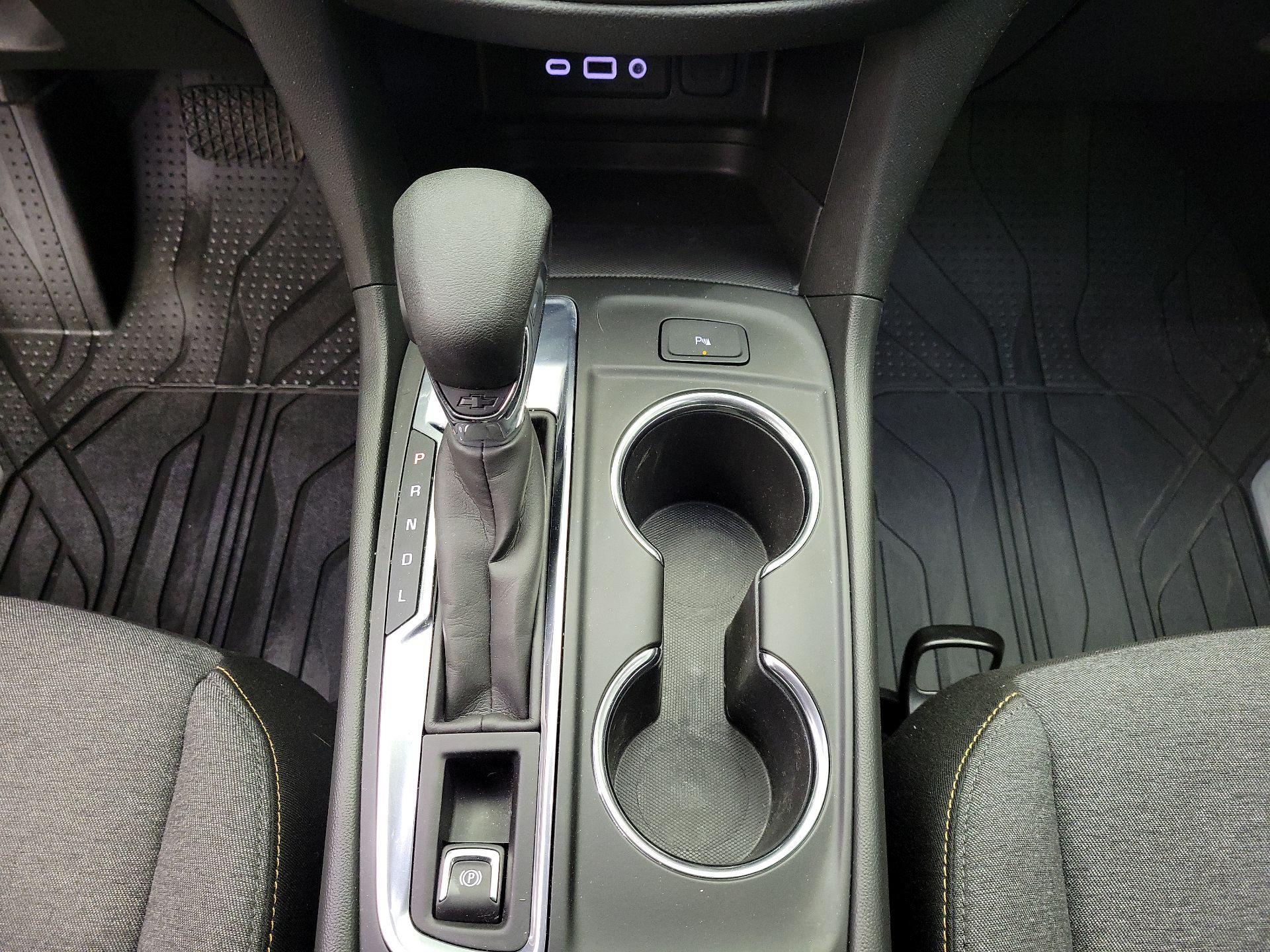 Thumbnail: 2022 Chevrolet Equinox - 18