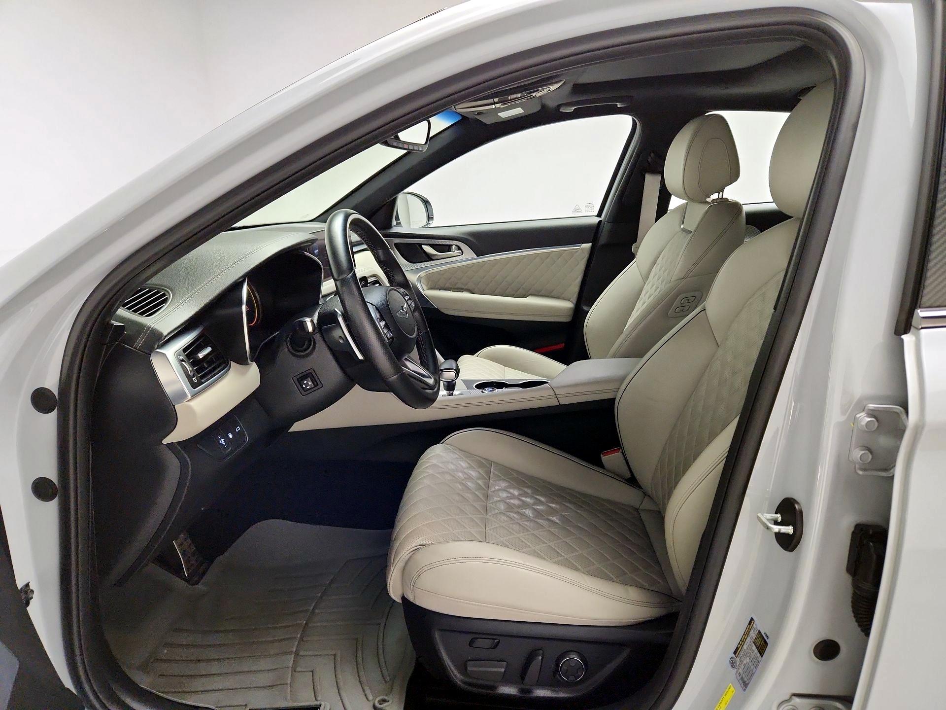 Thumbnail: 2022 Genesis G70 - 11