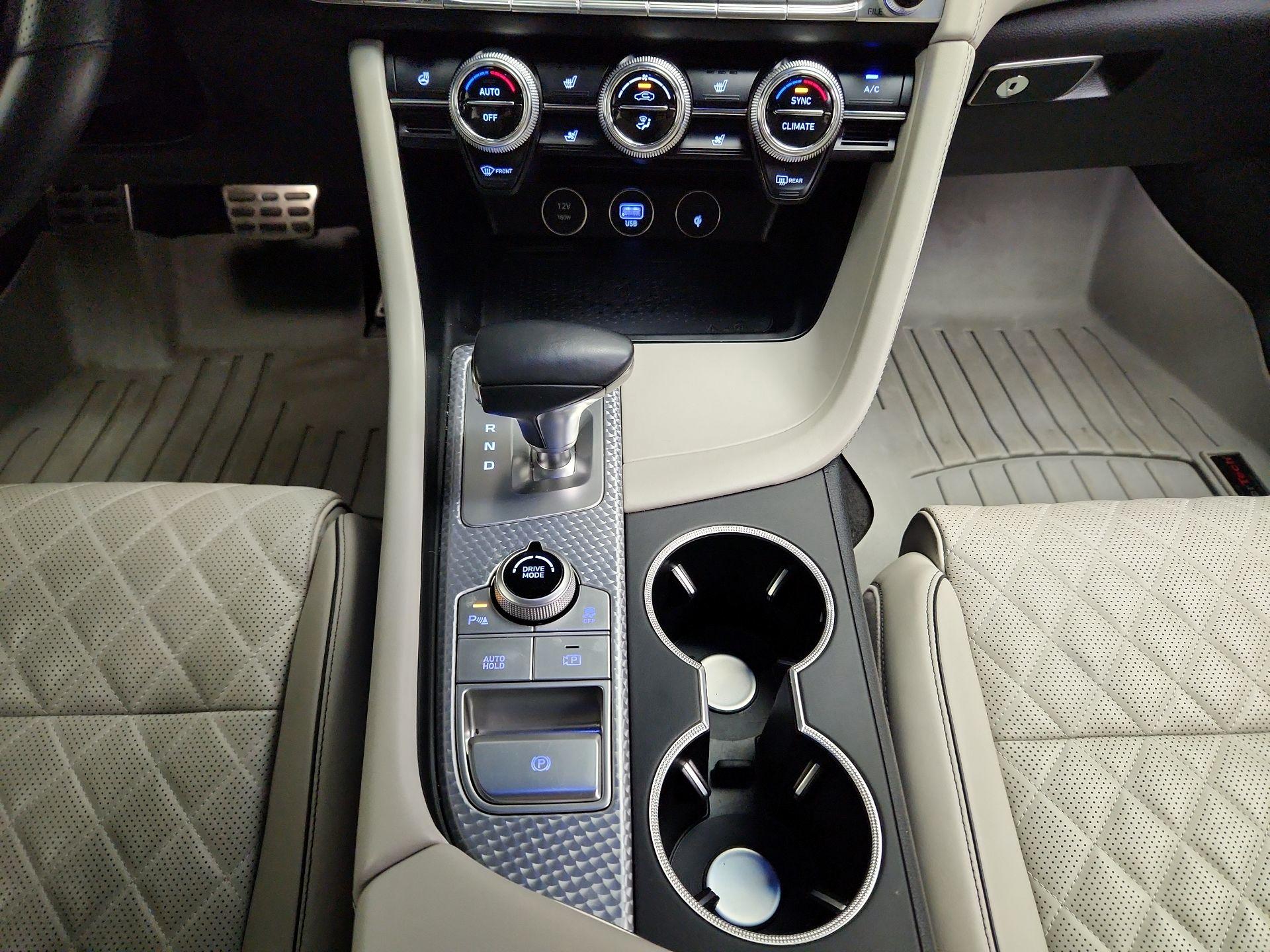 Thumbnail: 2022 Genesis G70 - 18