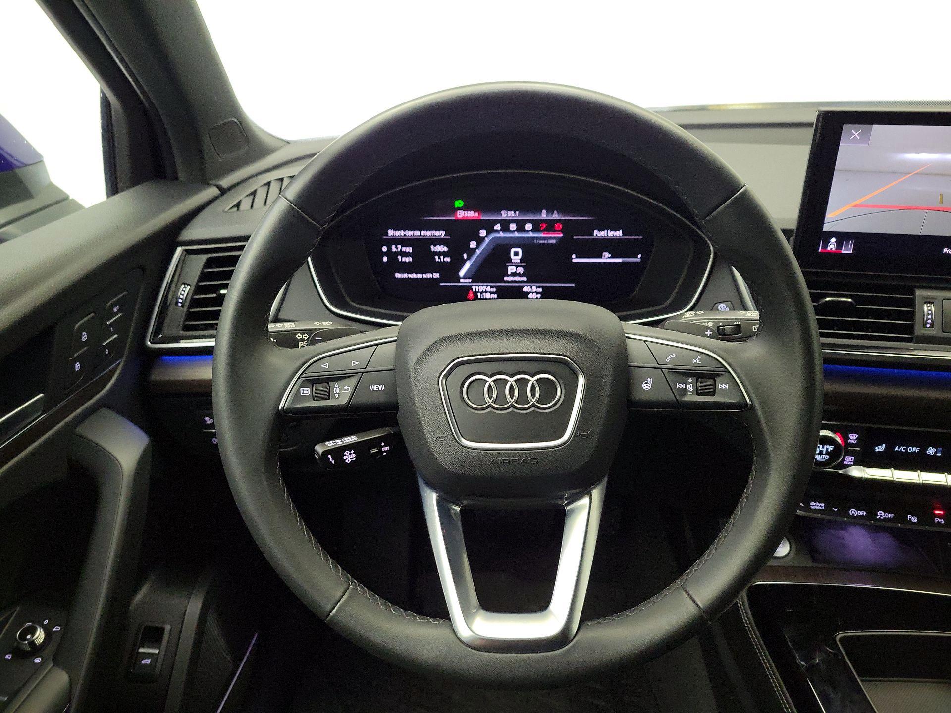 Thumbnail: 2022 Audi Q5 - 10
