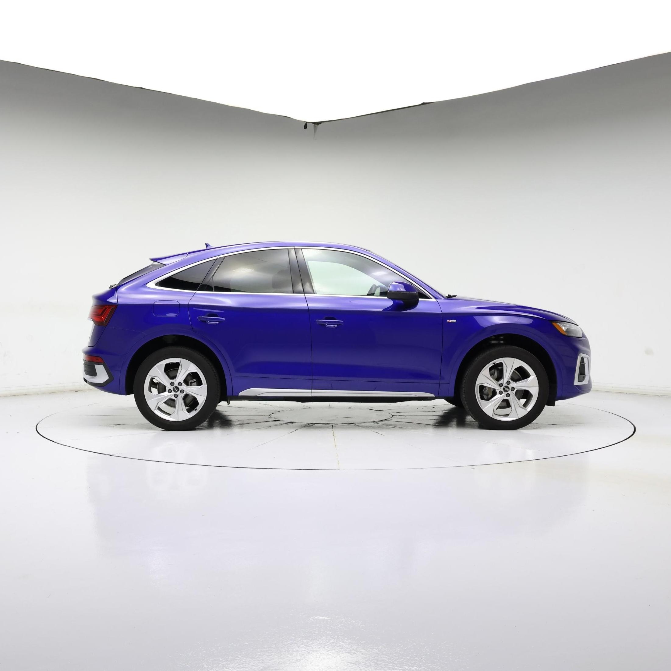 Thumbnail: 2022 Audi Q5 - 7