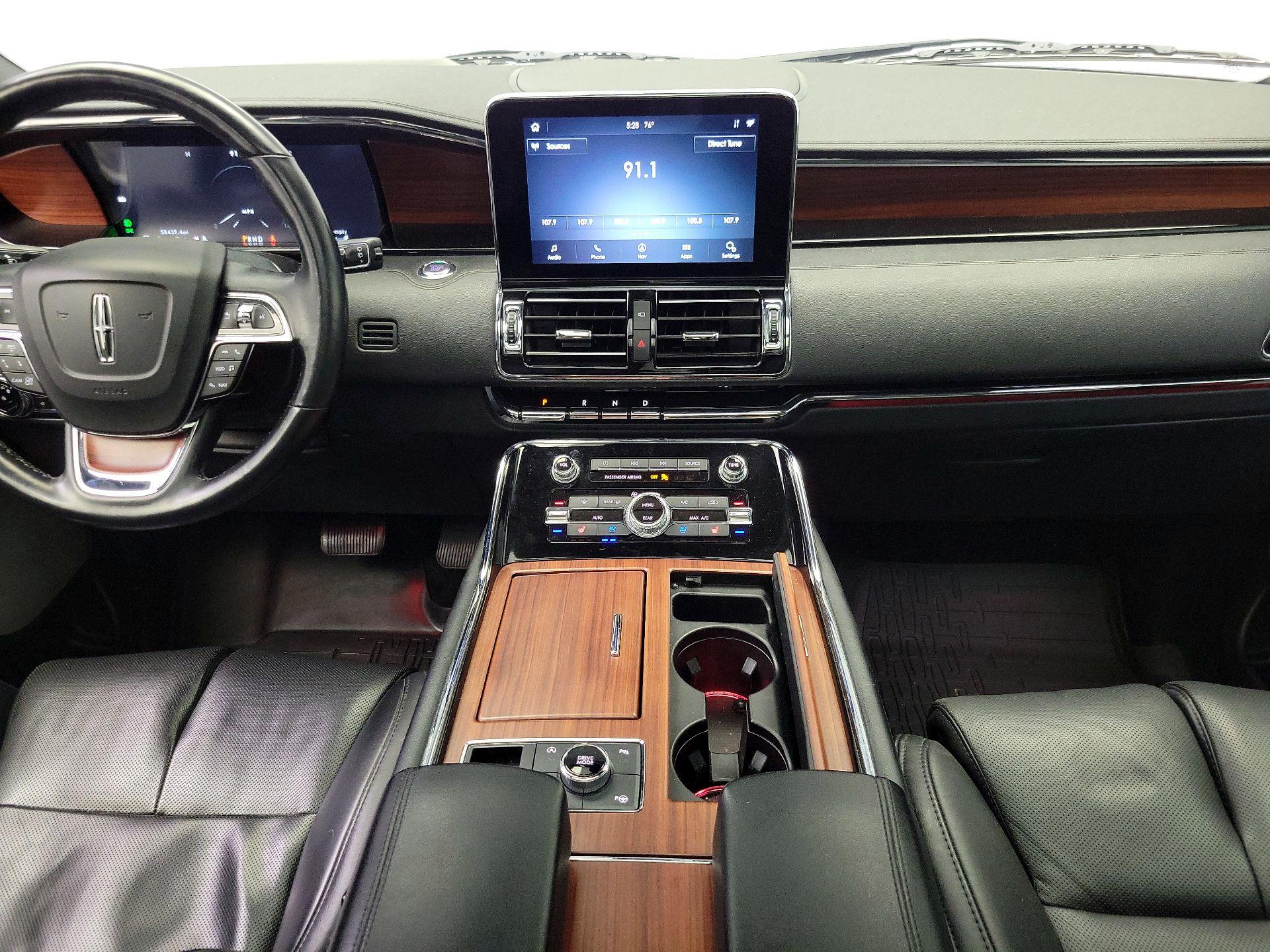 Thumbnail: 2021 Lincoln Navigator L - 9