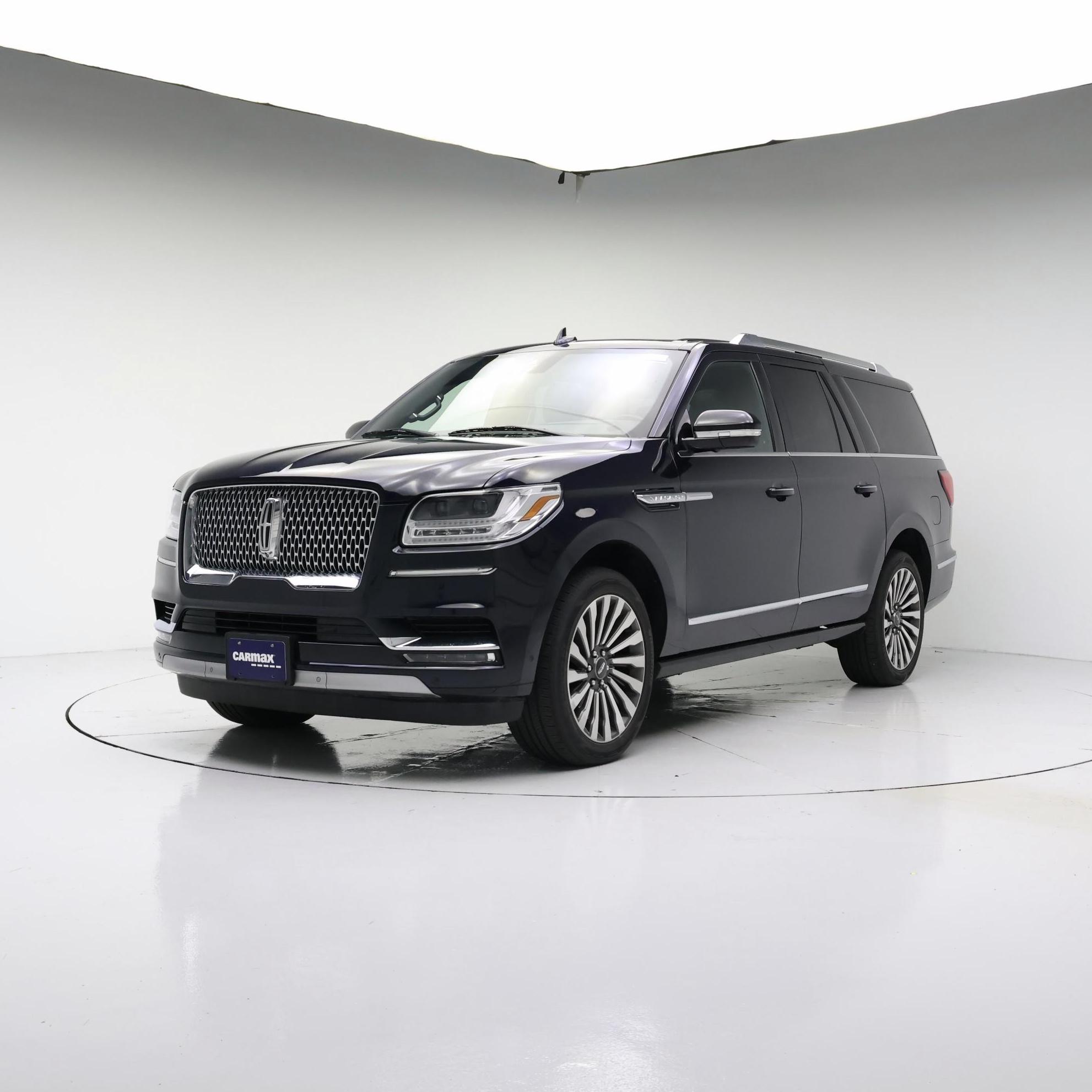 Thumbnail: 2021 Lincoln Navigator L - 4