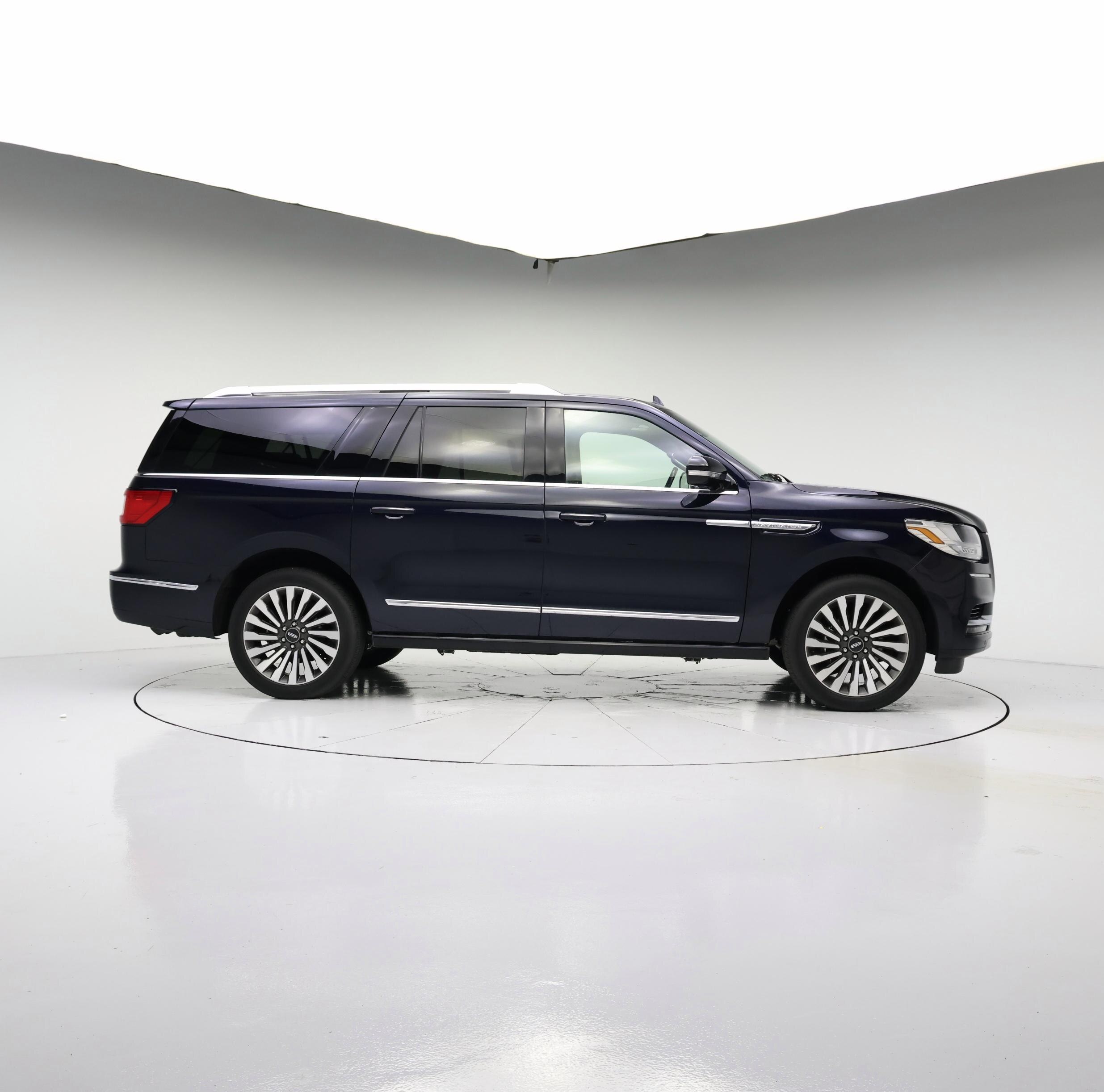 Thumbnail: 2021 Lincoln Navigator L - 7