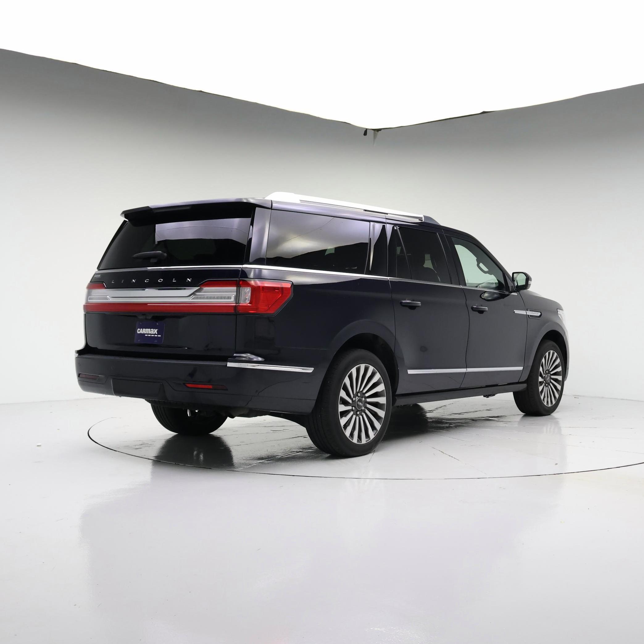 Thumbnail: 2021 Lincoln Navigator L - 8