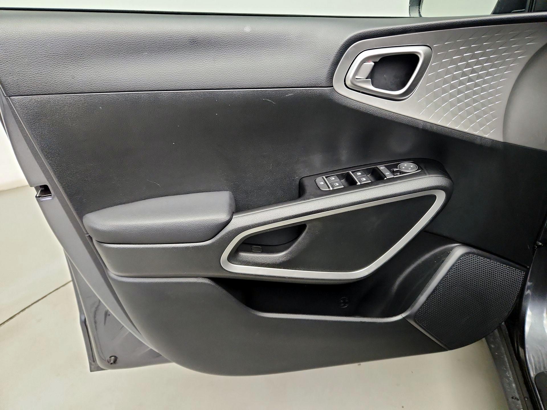 Thumbnail: 2025 Kia Soul - 12