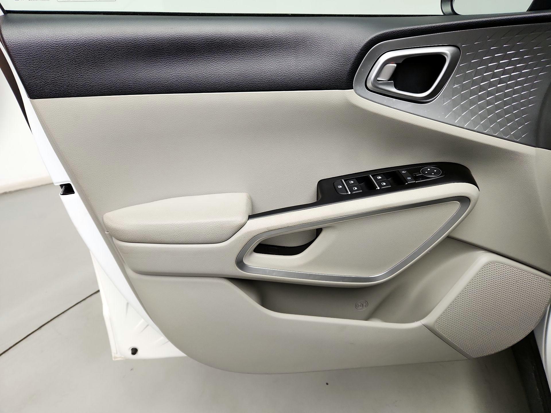 Thumbnail: 2025 Kia Soul - 12