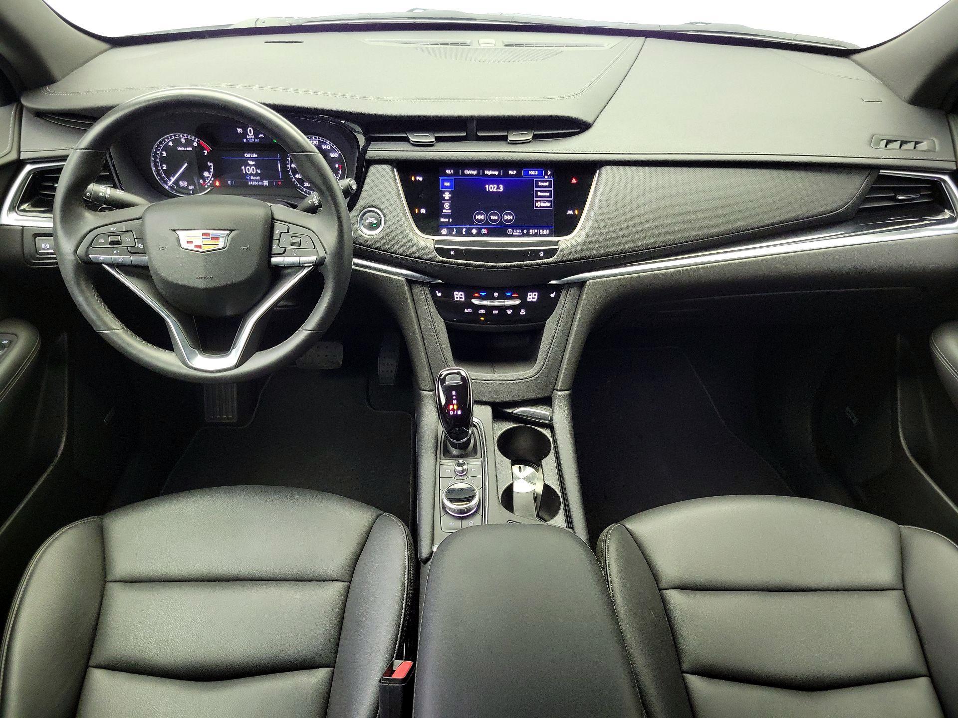 Thumbnail: 2024 Cadillac XT6 - 9