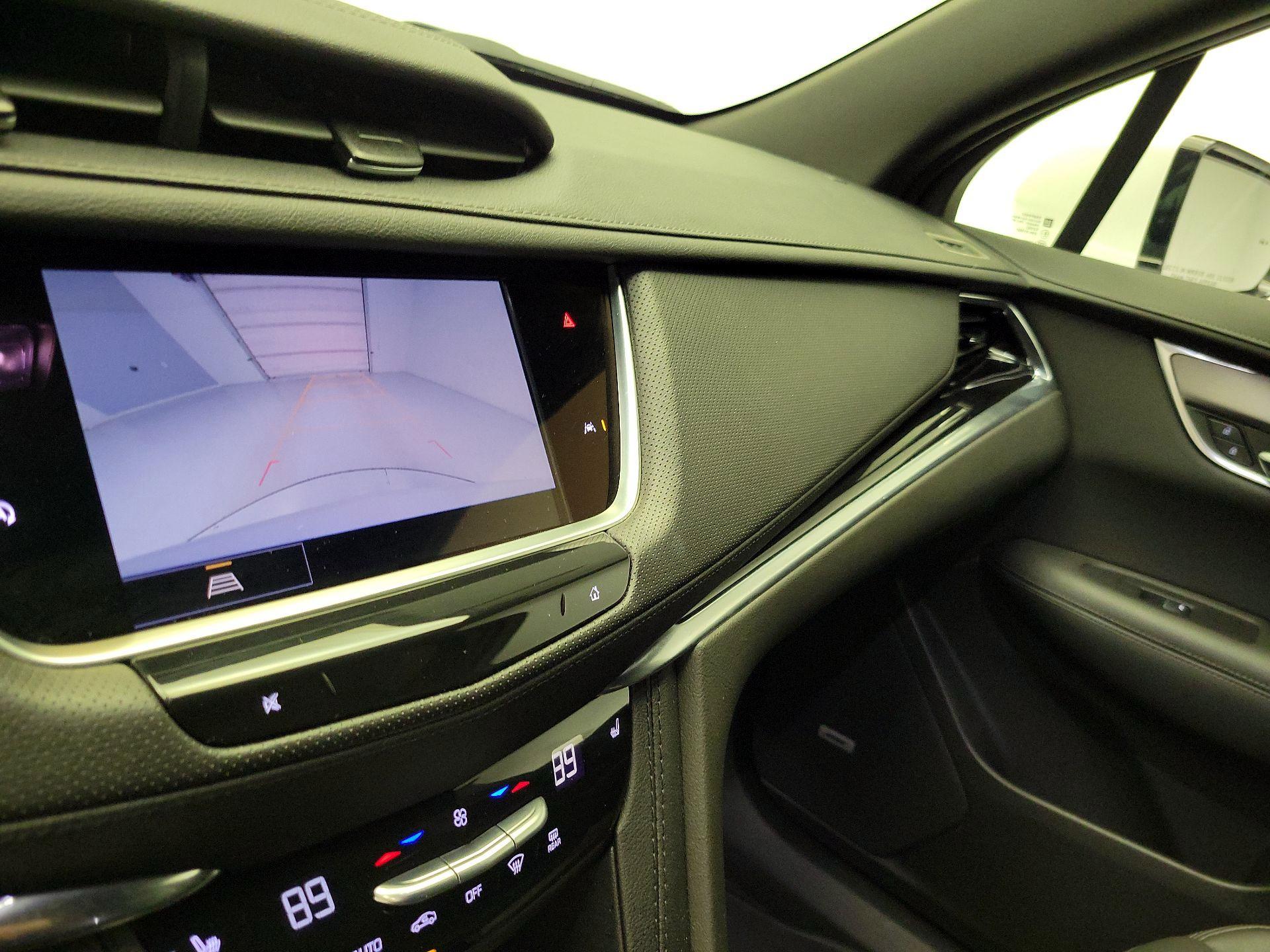 Thumbnail: 2024 Cadillac XT6 - 14