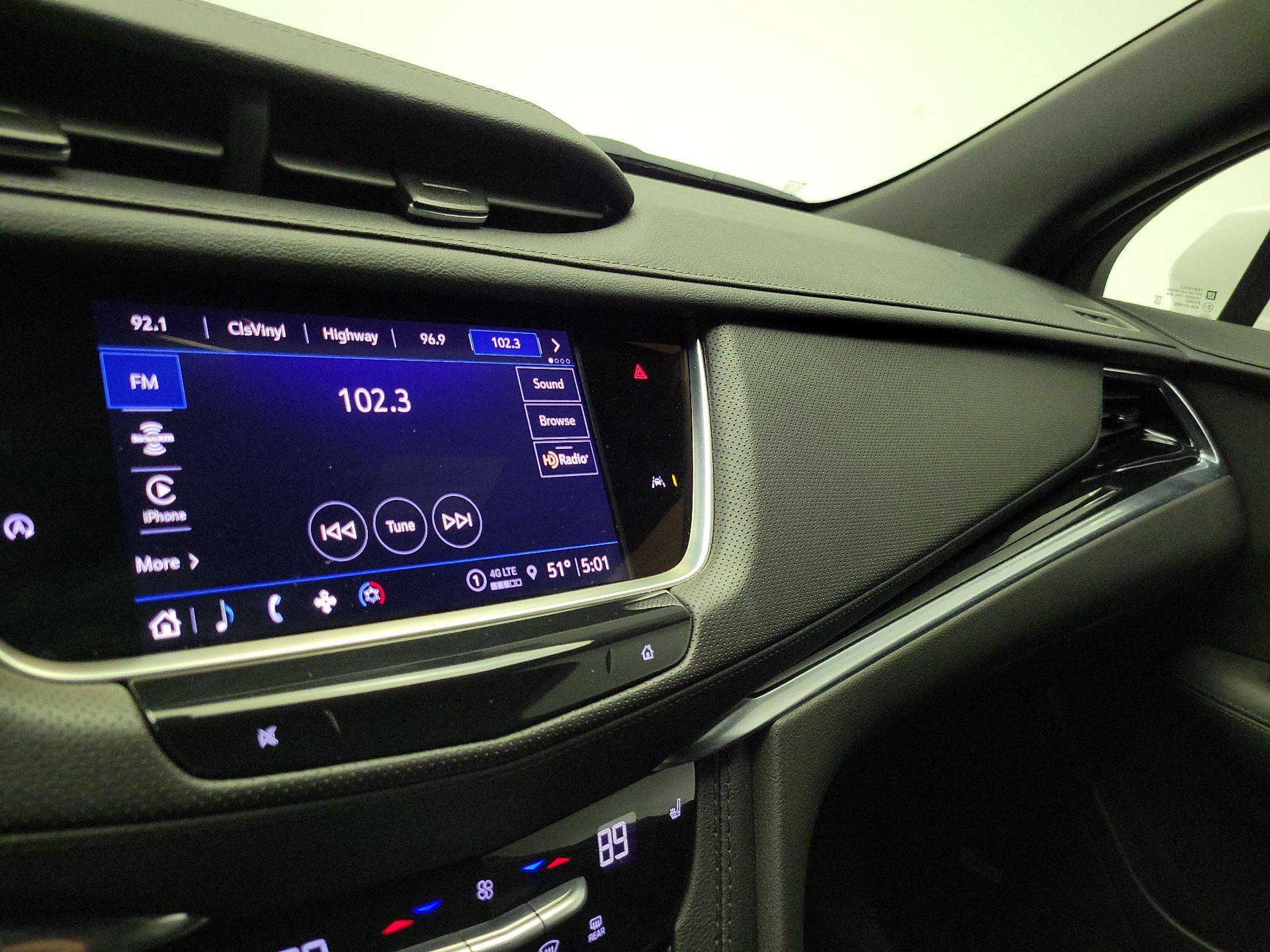 Thumbnail: 2024 Cadillac XT6 - 15