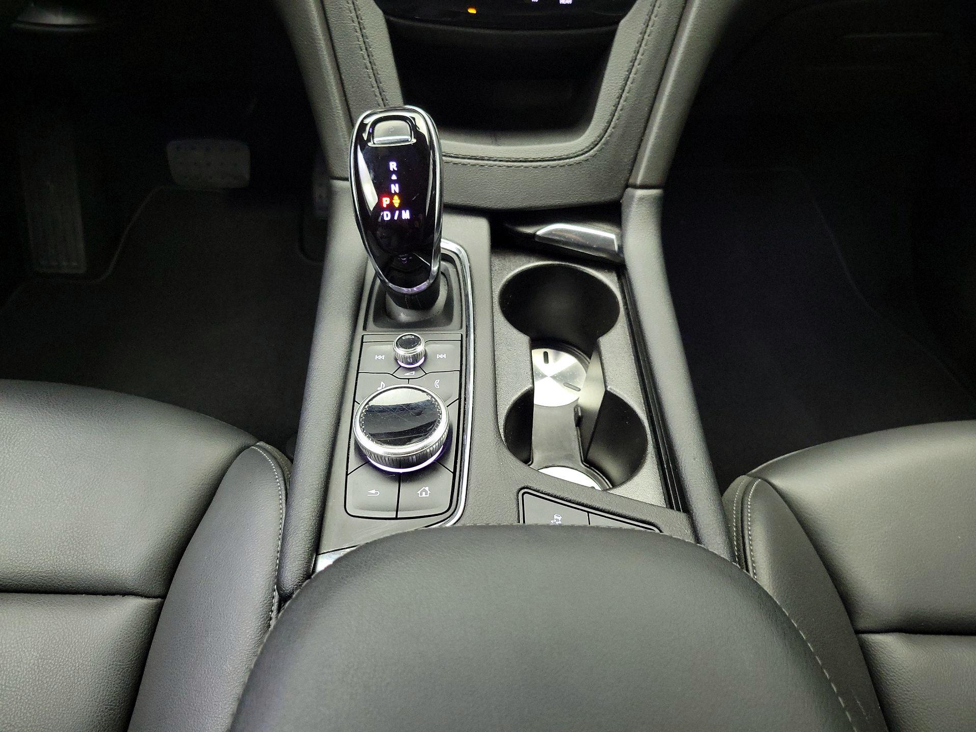 Thumbnail: 2024 Cadillac XT6 - 17