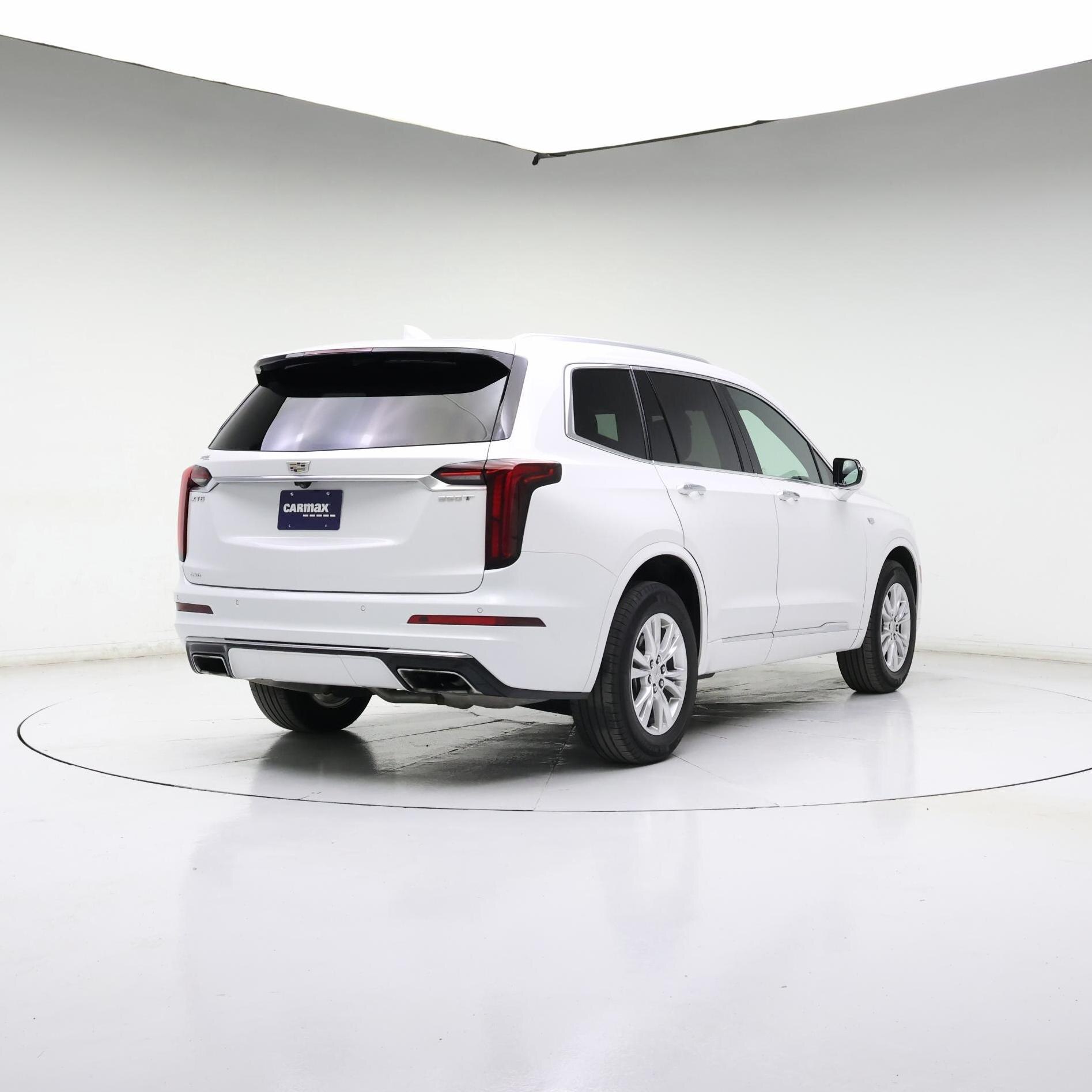 Thumbnail: 2024 Cadillac XT6 - 8